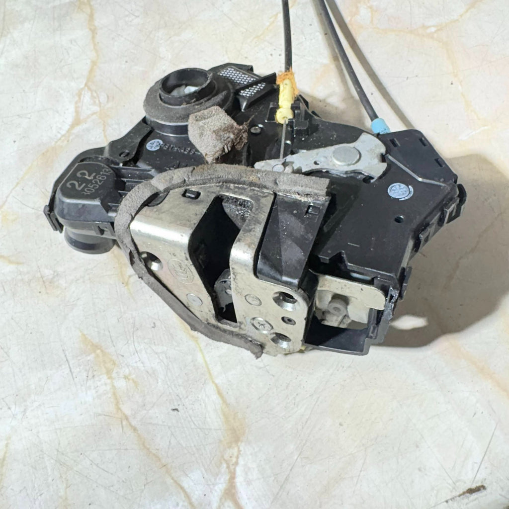 Daihatsu Sirion 2007-2015 Front Passenger Left Door Lock Catch Mechanism A046693