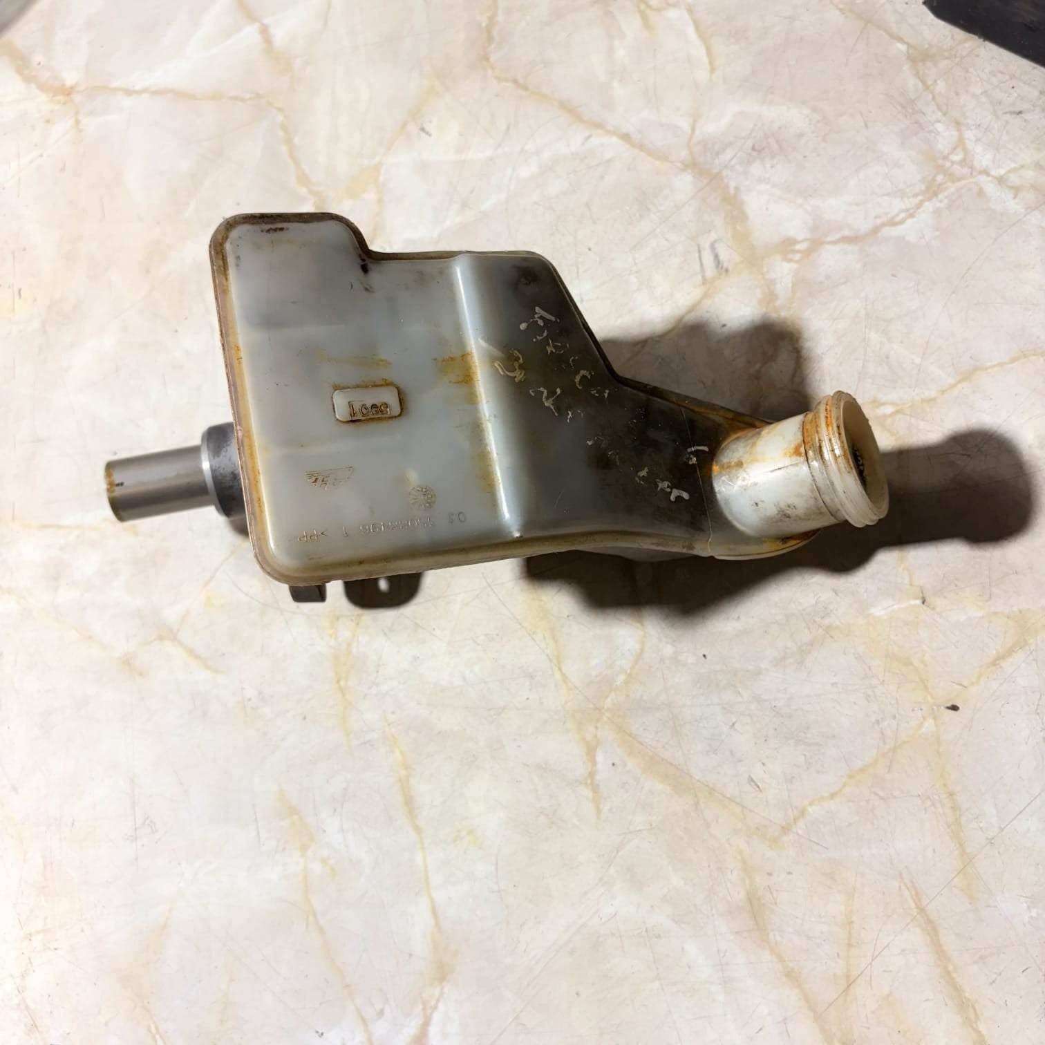 0335088496 Brake Master Cylinder for Ford Fiesta UK1056060-29