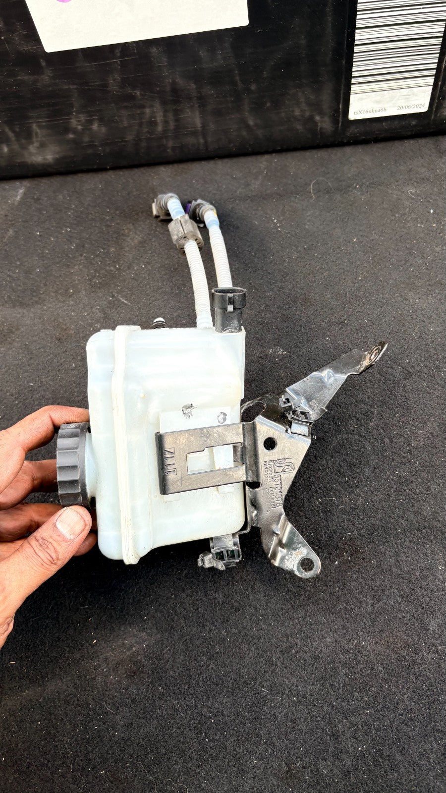 Vauxhall Adam 2017 Petrol Brake Fluid Reservoir Tank 0204051244