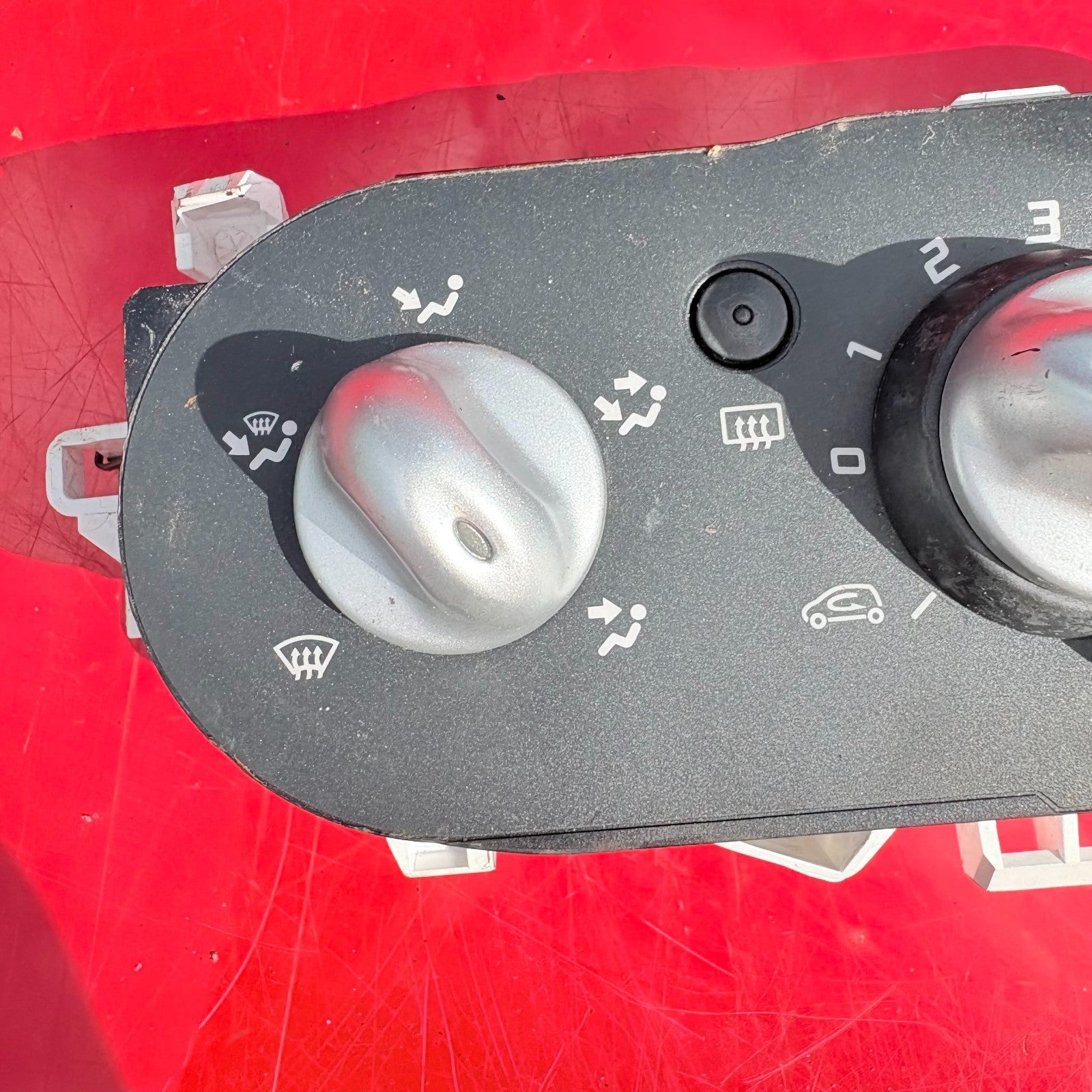 Climate Control Renault Twingo MK2 HEATER CONTROL SWITCH PANEL 2007-2014