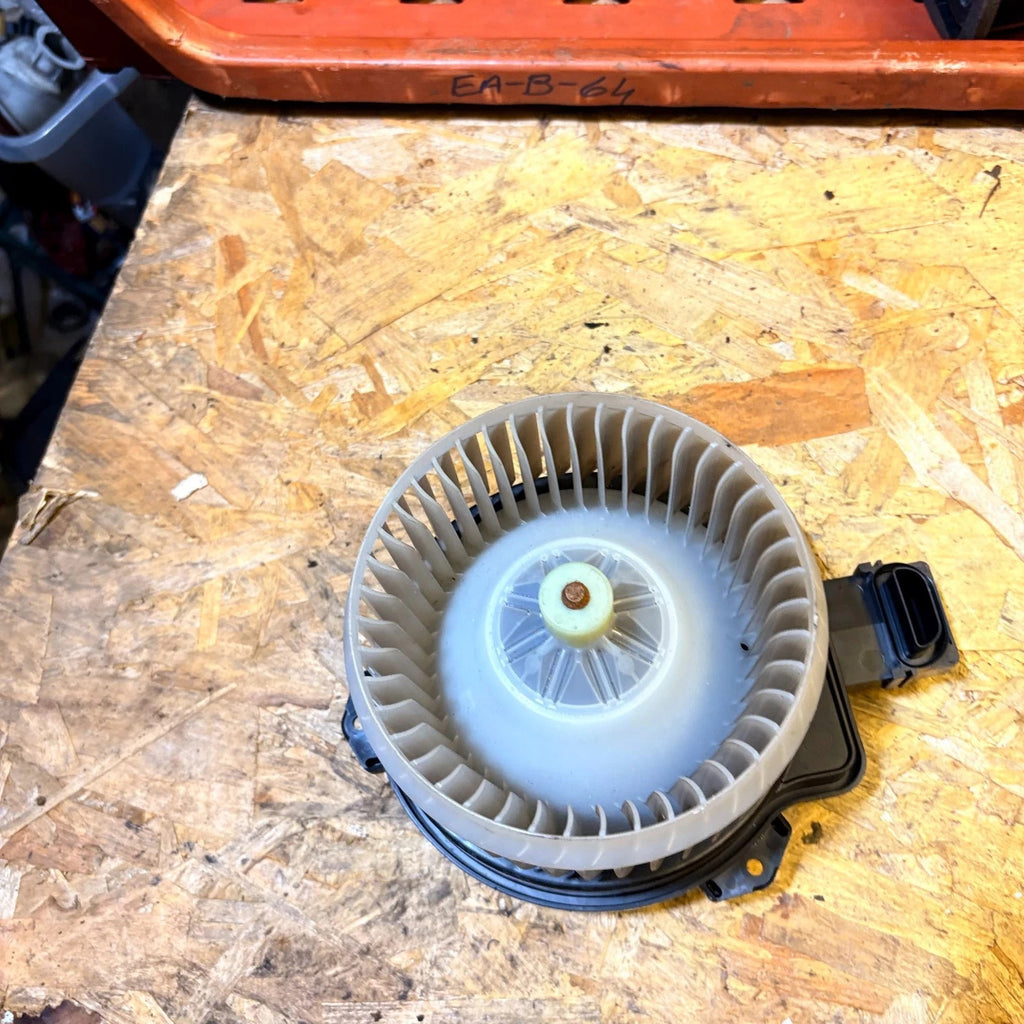 Suzuki Heater Blower Motor + Fan Cage 2015 - Interior Cabin HVAC Fan Motor