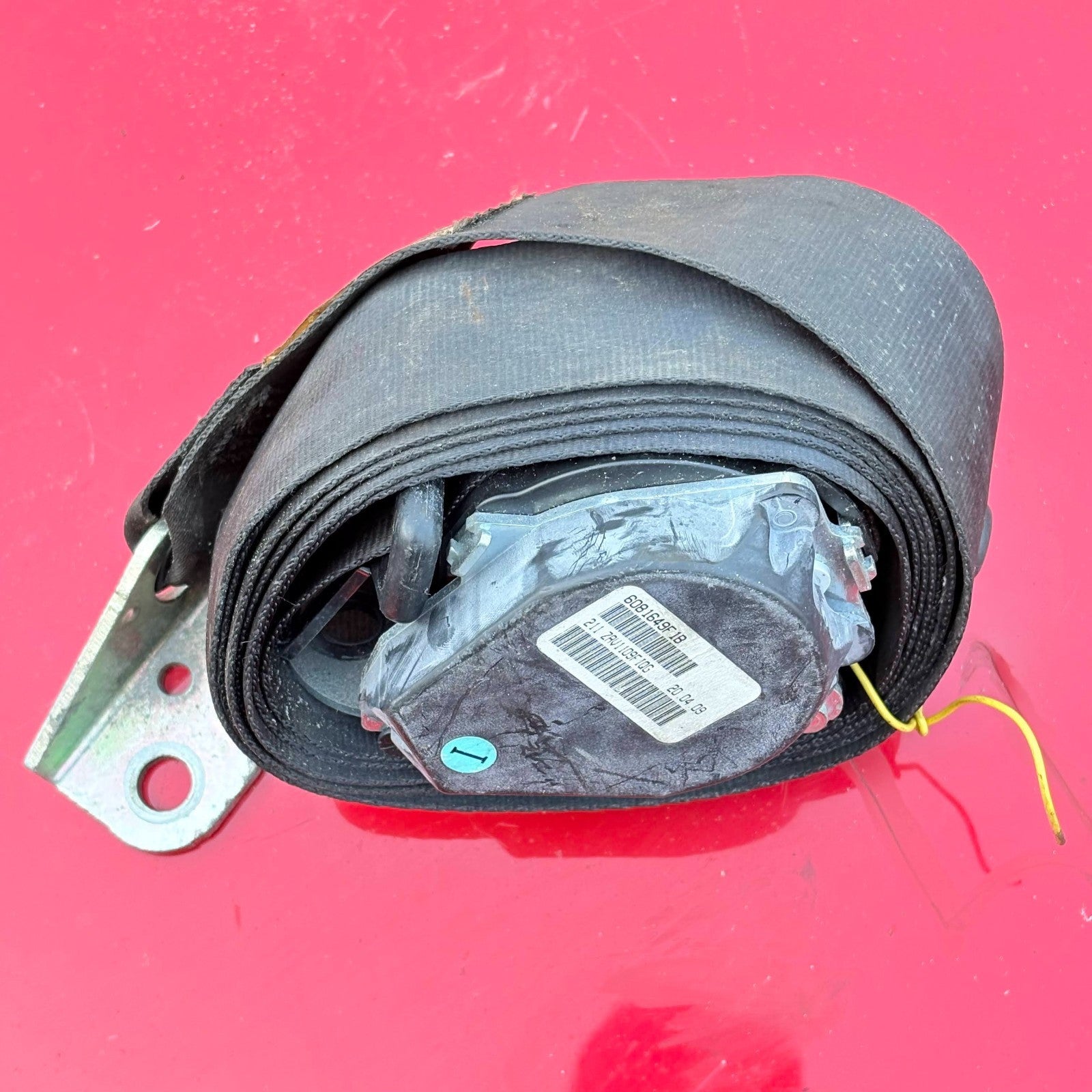 VW Golf 2009 N/S/R Passenger Side Rear Left Seatbelt 6081649F1B