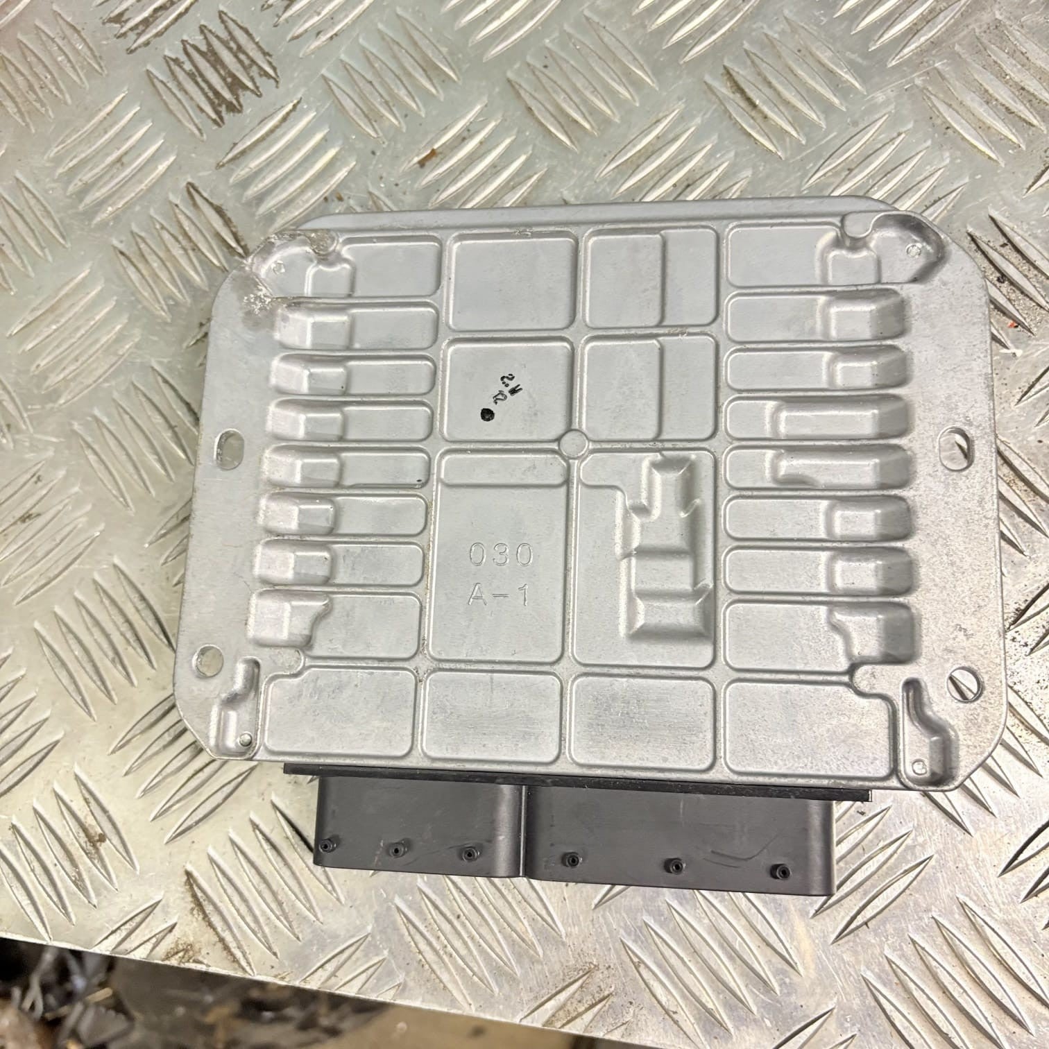 Mazda 6 Engine Control Unit ECU 2.2D Diesel 2010 GH2 Facelift R2BG18881A