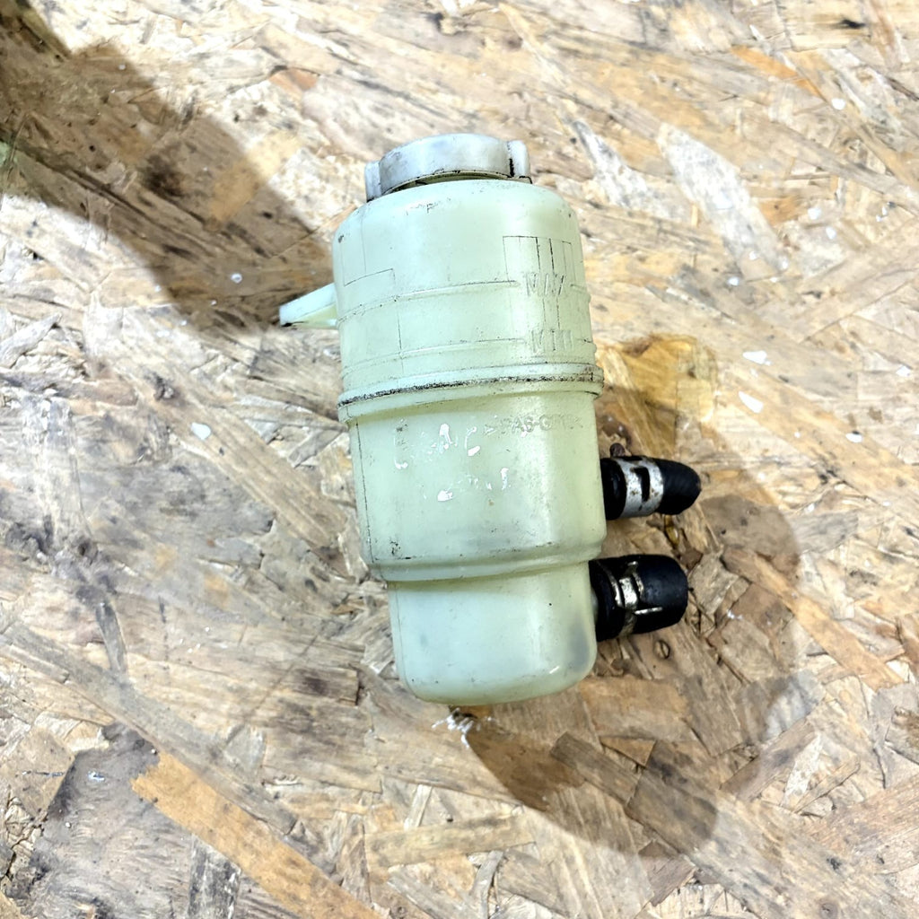 Mitsubishi Outlander Power Steering Fluid Tank 2.0 Di-D 2009-15
