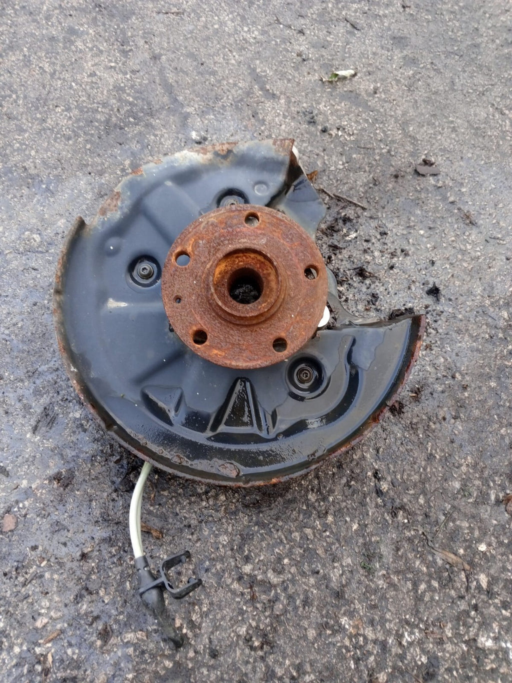 13-19 VW AUDI SEAT 4x4 REAR LEFT WHEEL HUB 5Q3505435A