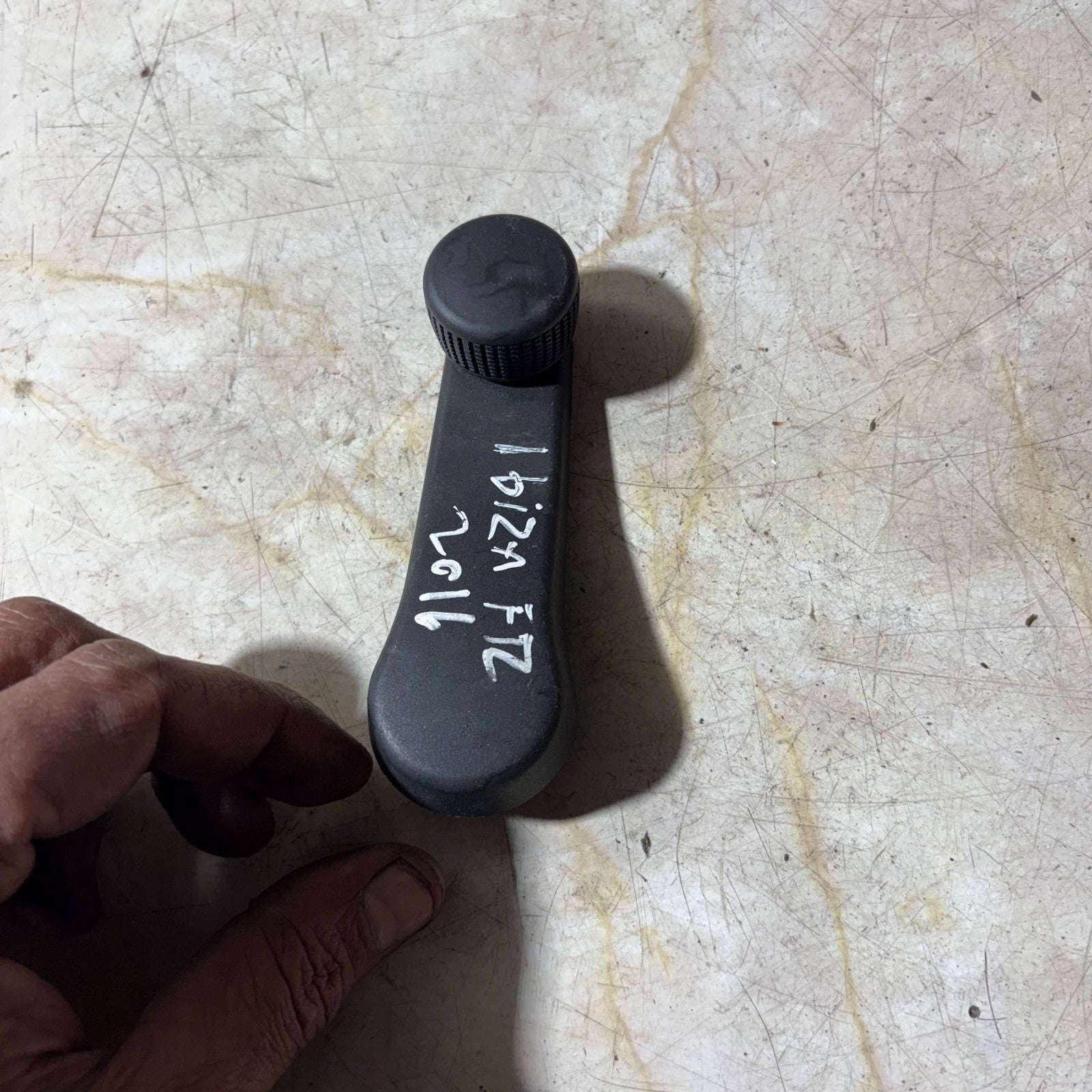 SEAT IBIZA 2016 FR WINDOW WINDER HANDLE