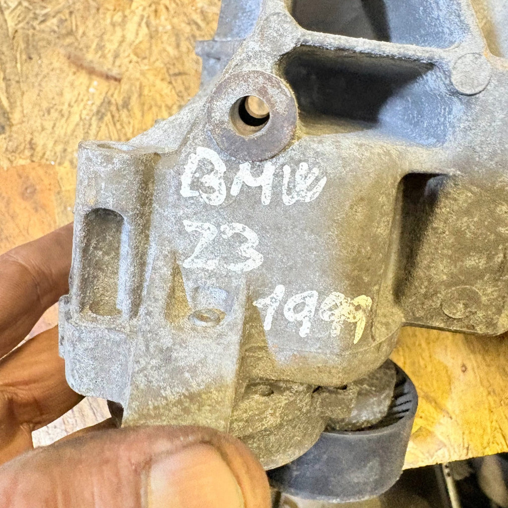 BMW Z3 1.8 1995-2000 1.9 1995-1999 1.9i 2000-2002 Alternator Bracket Tensioner