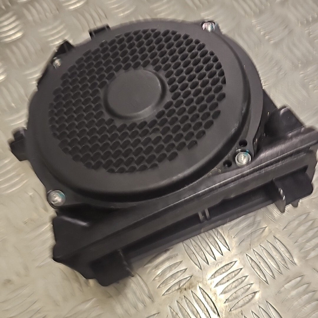 KIA STINGER CK HARMAN SUBWOOFER DRIVER FLOOR SPEAKER 96380-J5050 2018-2021