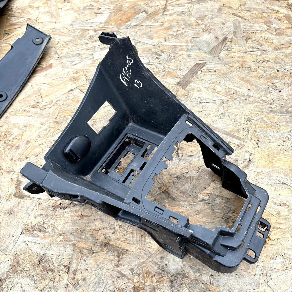 Renault Clio MK4 2012-2019 Centre Console Tunnel Middle Trim Cover 969107884R