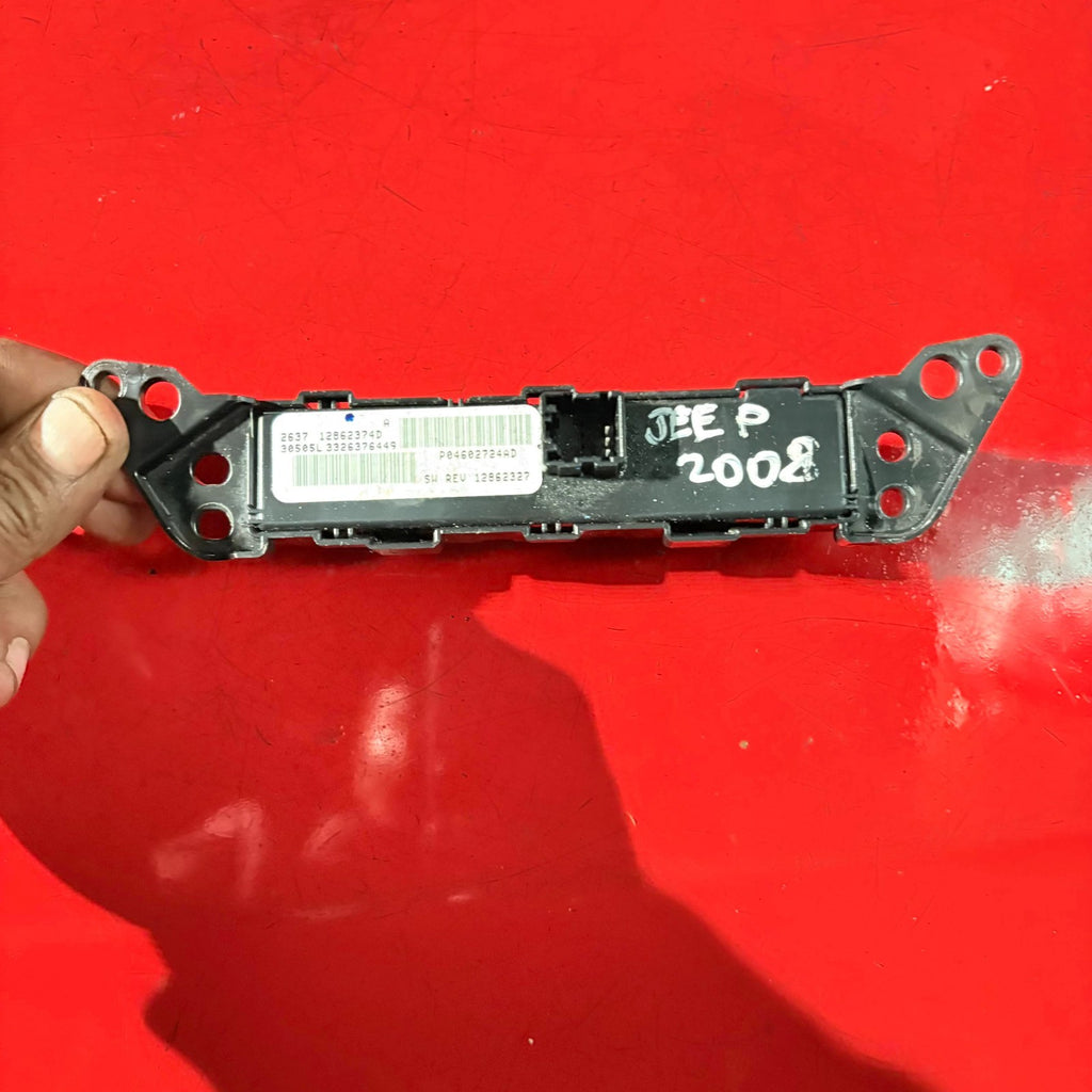 Jeep Patriot Flasher Hazard Warning Switch Relay 12862374D Mk1 2007-2012h