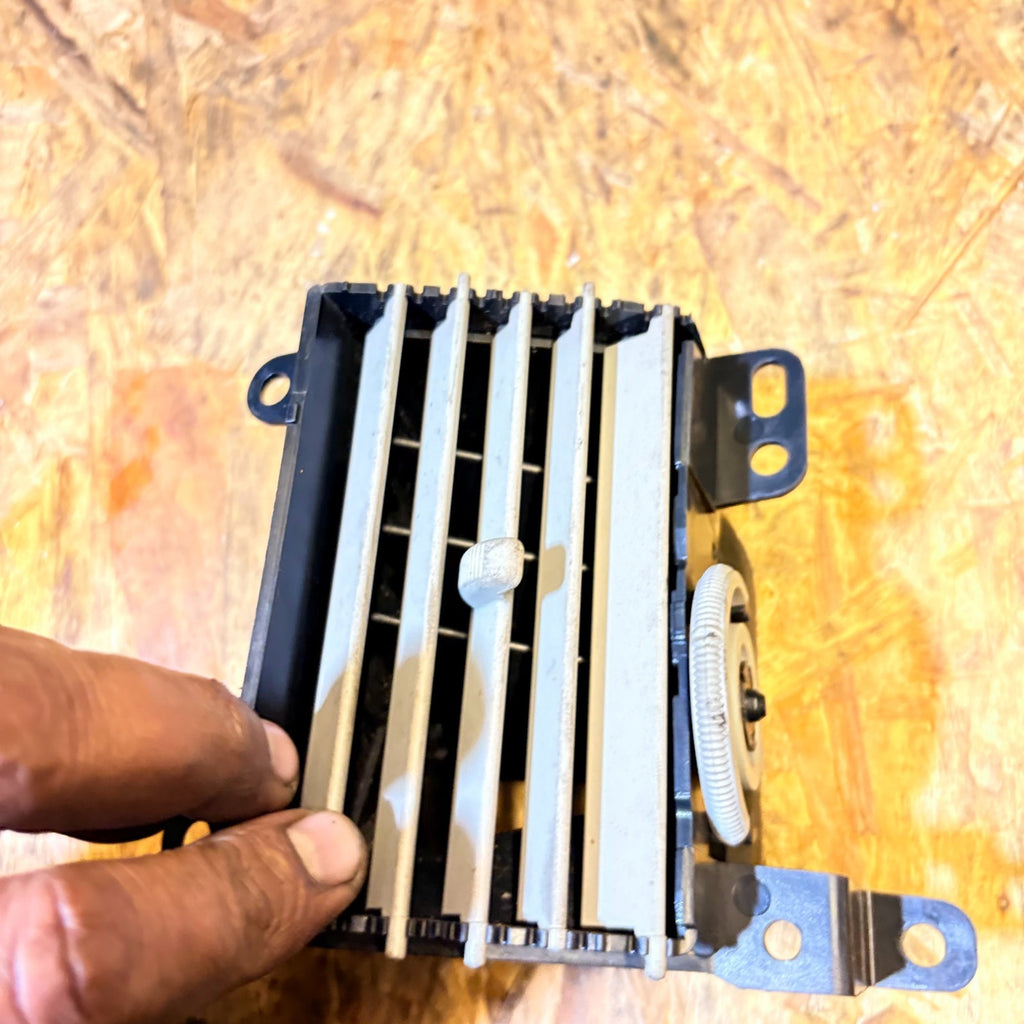 2008 DODGE DASH AIR VENT DRIVER RIGHT SIDE FRONT