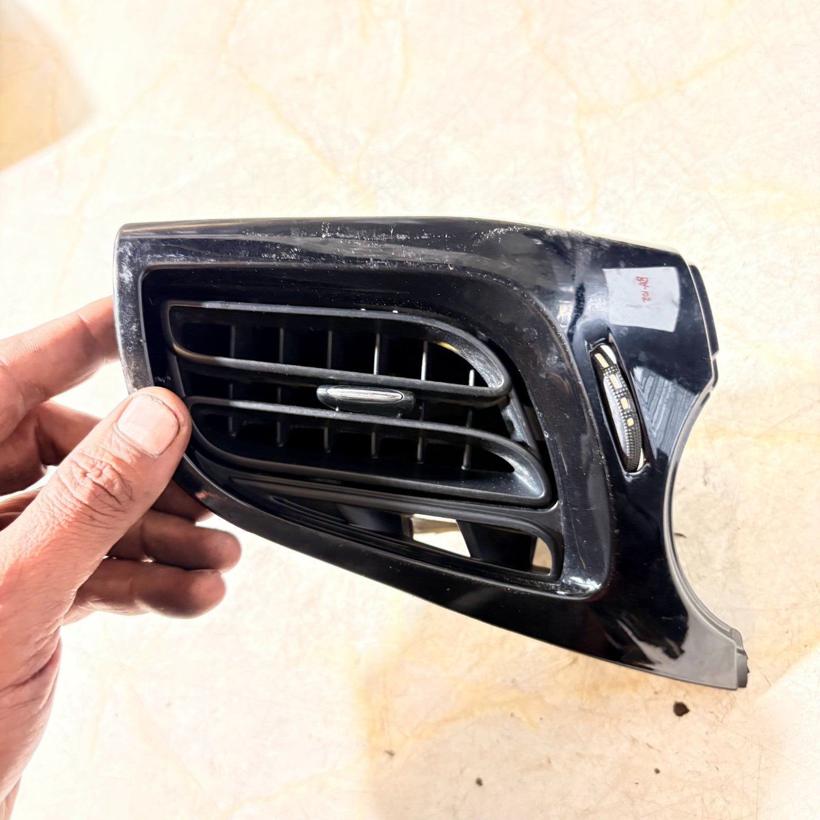 2009-2016 CITROEN DS3 FRONT RIGHT DRIVER SIDE DASHBOARD AIR VENT A1092113