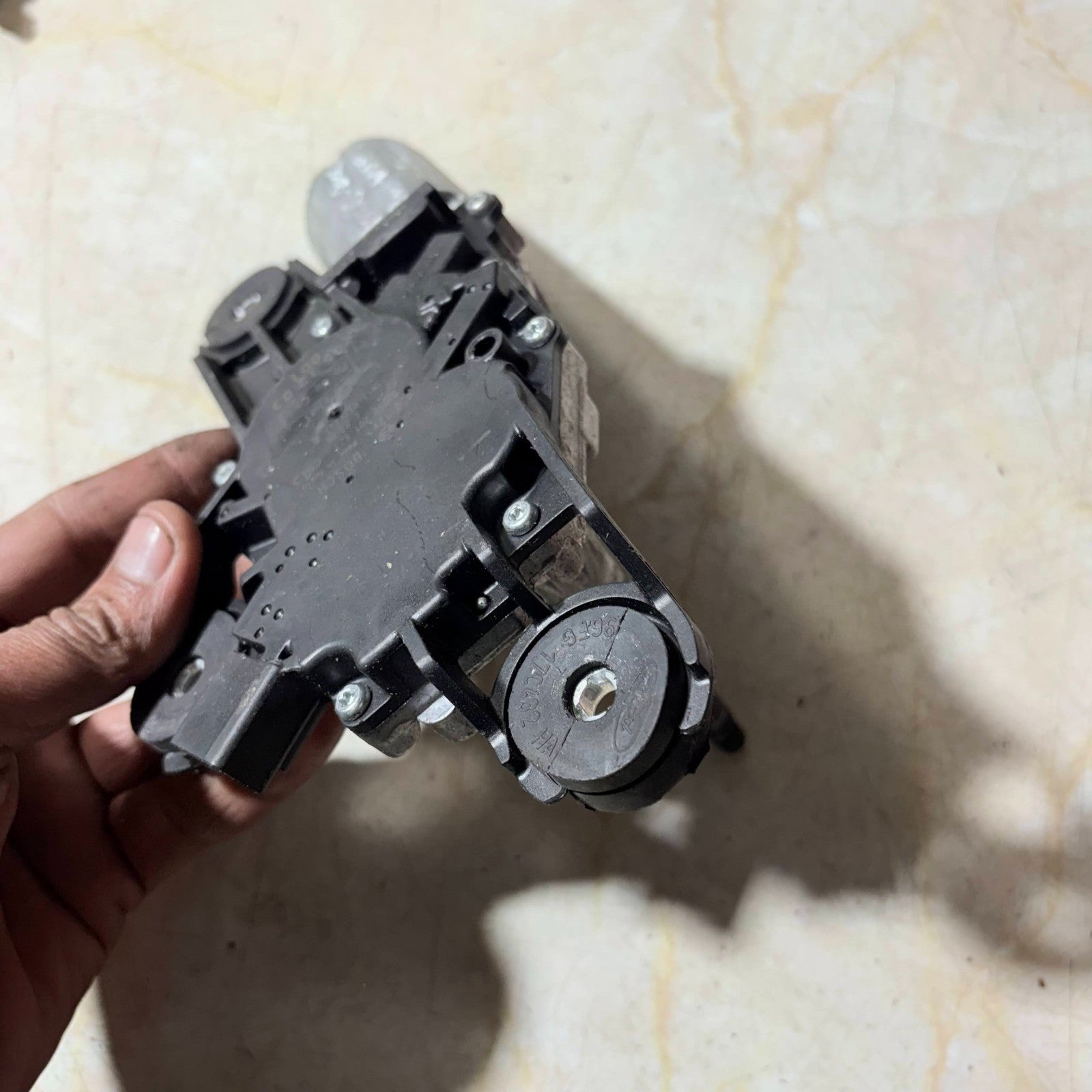 FORD FOCUS 2004-2010 REAR WIPER MOTOR 0 390 201 823