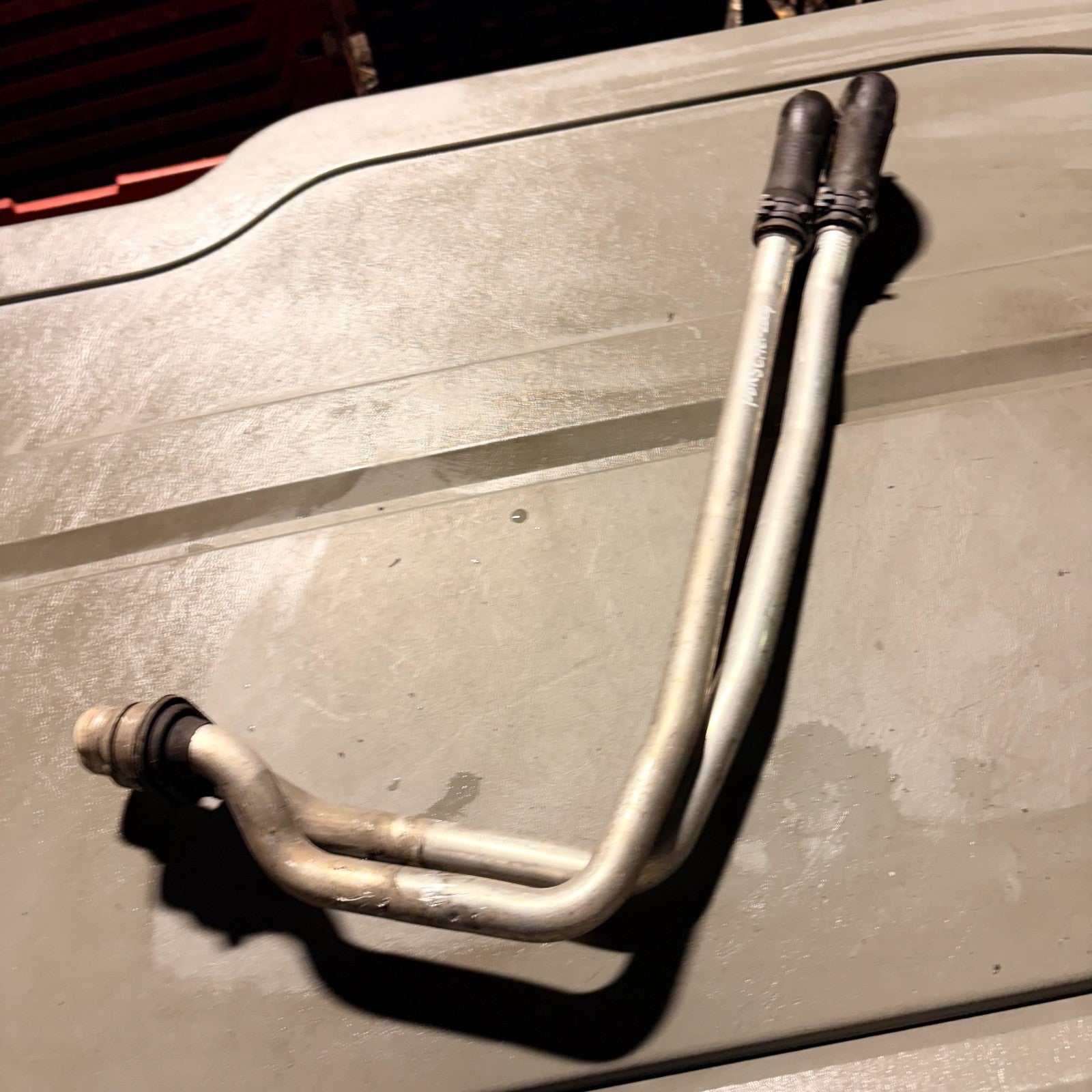 PORSCHE CAYENNE 2003-2006 ALUMINIUM COOLANT PIPE HOSE 7L0819329C