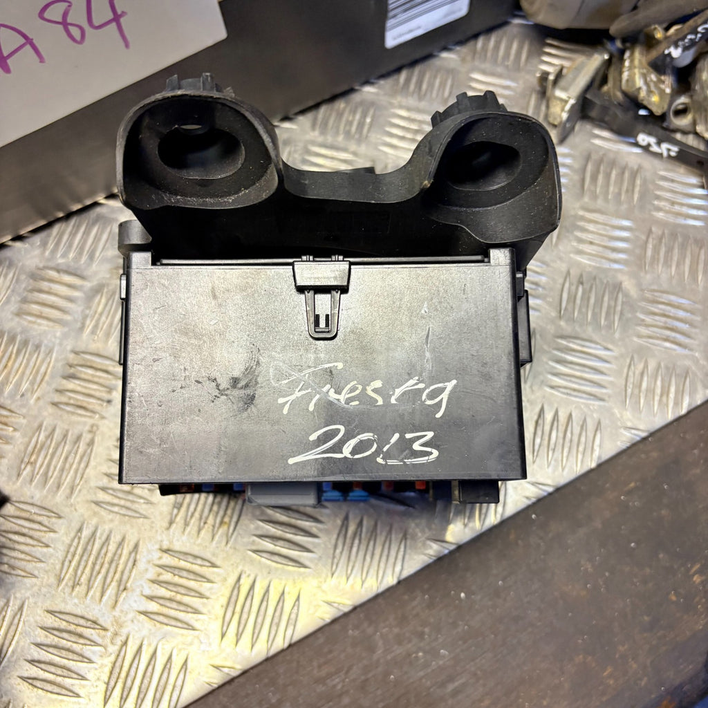 Ford Fiesta Fuse Box Relay Junction Box C1BT-14A005-DRA 2011-2015