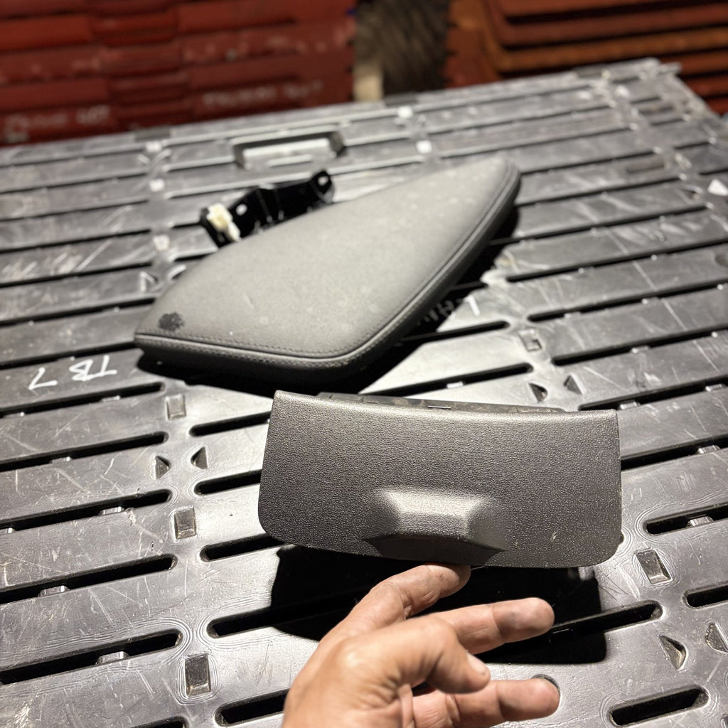 HYUNDAI I20 2008-2014 Mk1 FRONT STORAGE COMPARTMENT 84745 1J900RY