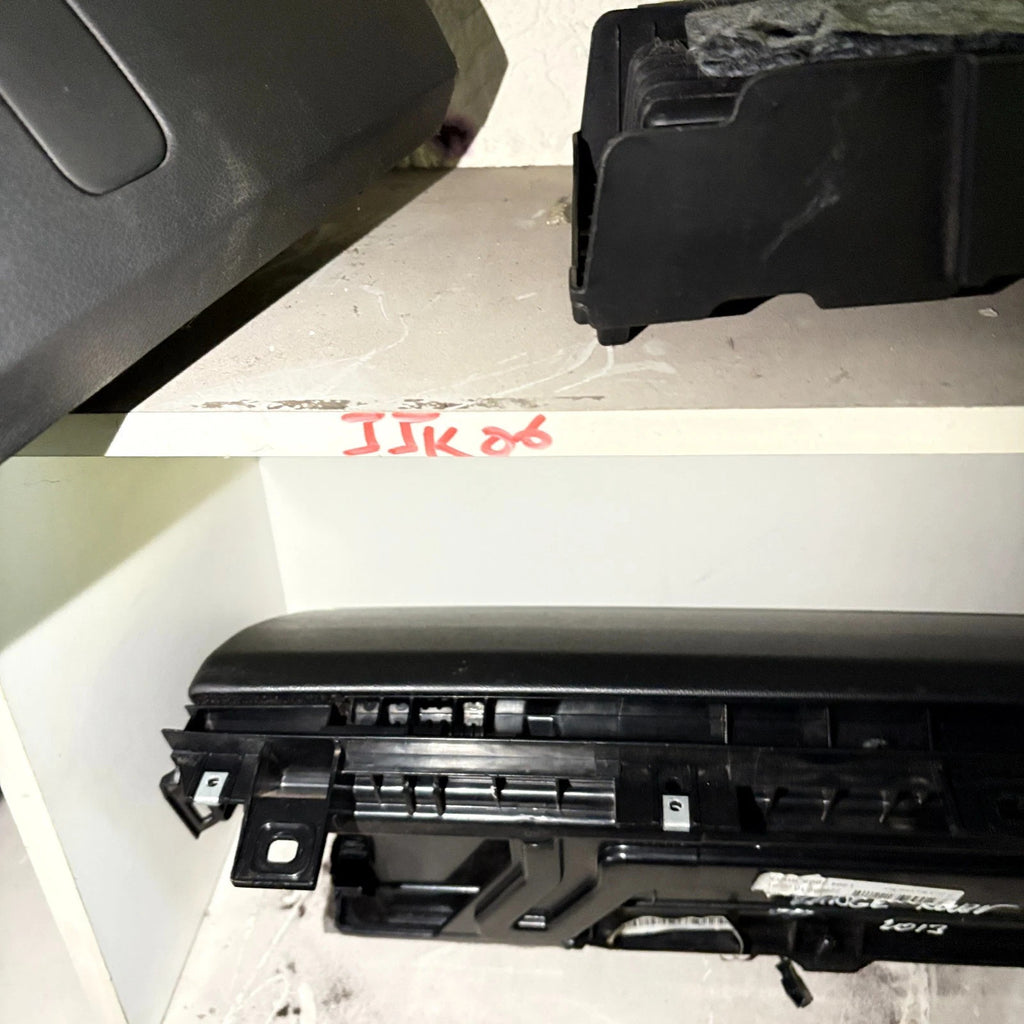 Kia Ceed 2012-2018 Boot Trim Support Bracket Luggage Compartment