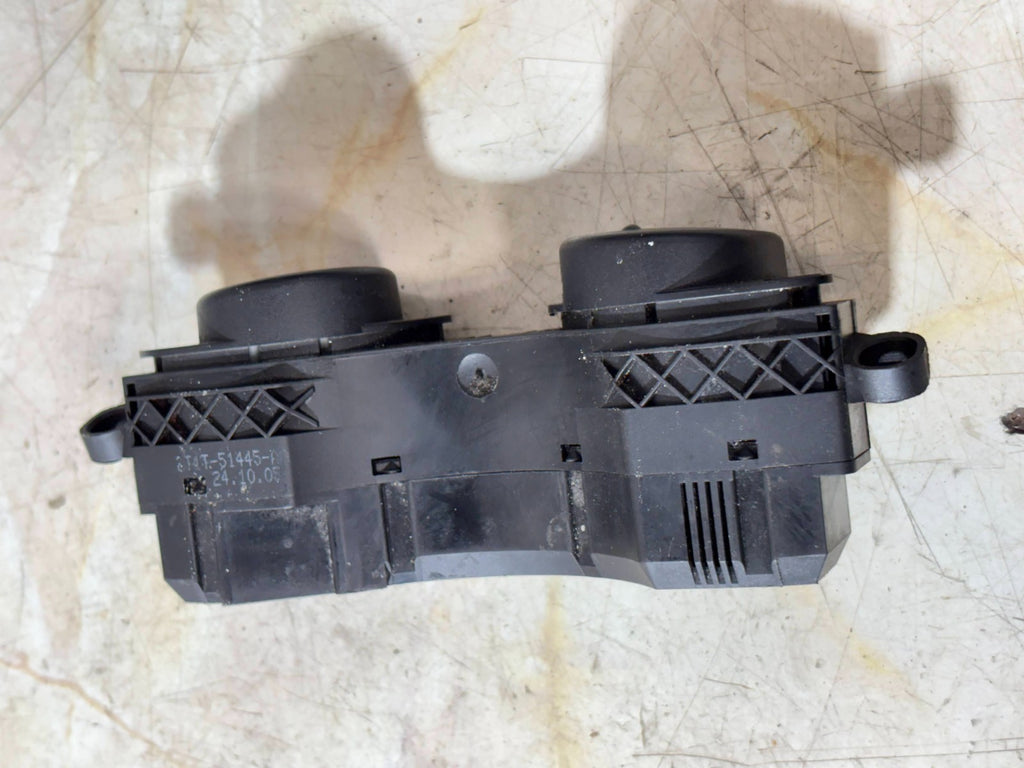 FORD TRANSIT CONNECT 2005 RECIRCULATION + DEMISTER SWITCH 2T1T51445BA