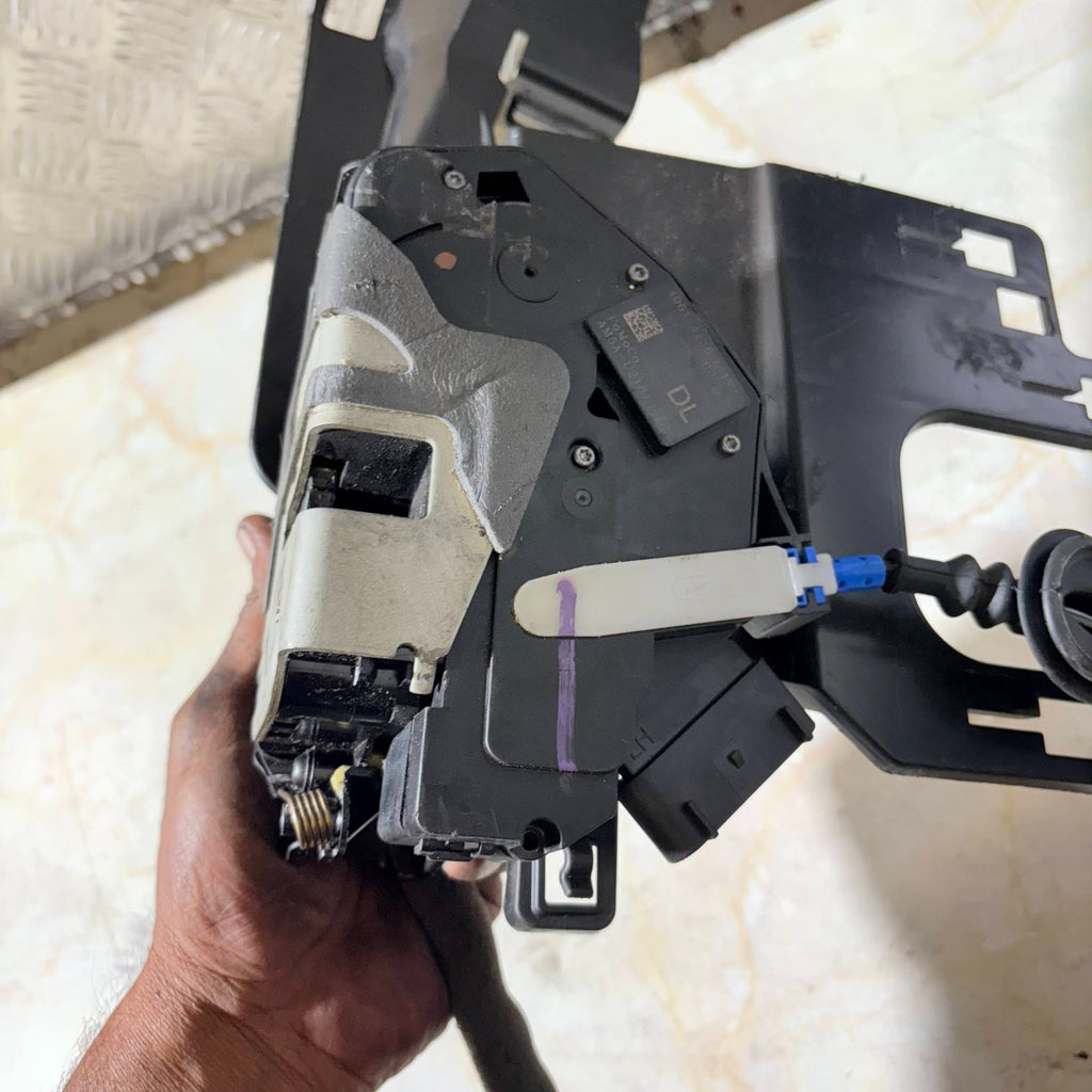 Ford Fiesta 2017 Front Door Lock Mechanism N/S/F AM5A-U21813-DF
