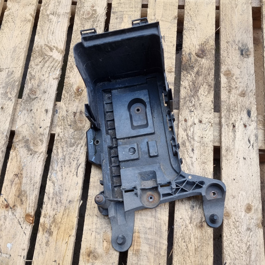 VW Jetta Mk5 1K2 2006-2010 Battery Tray Box Holder Mount 1K0 915 333 C