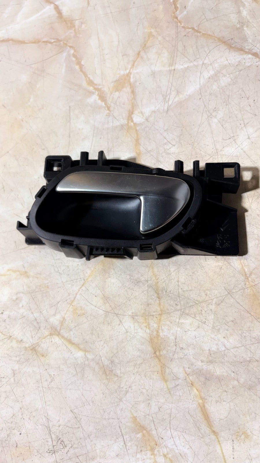 PEUGEOT GT 2017 N/S/R INTERIOR DOOR HANDLE 303966