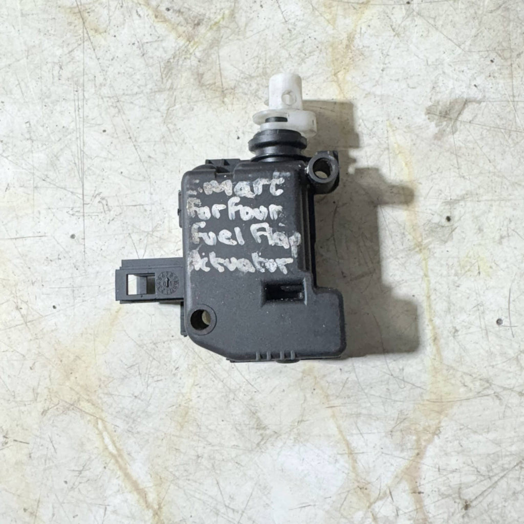 Smart Forfour W454 Fuel Filler Door Actuator Lock A4548200326