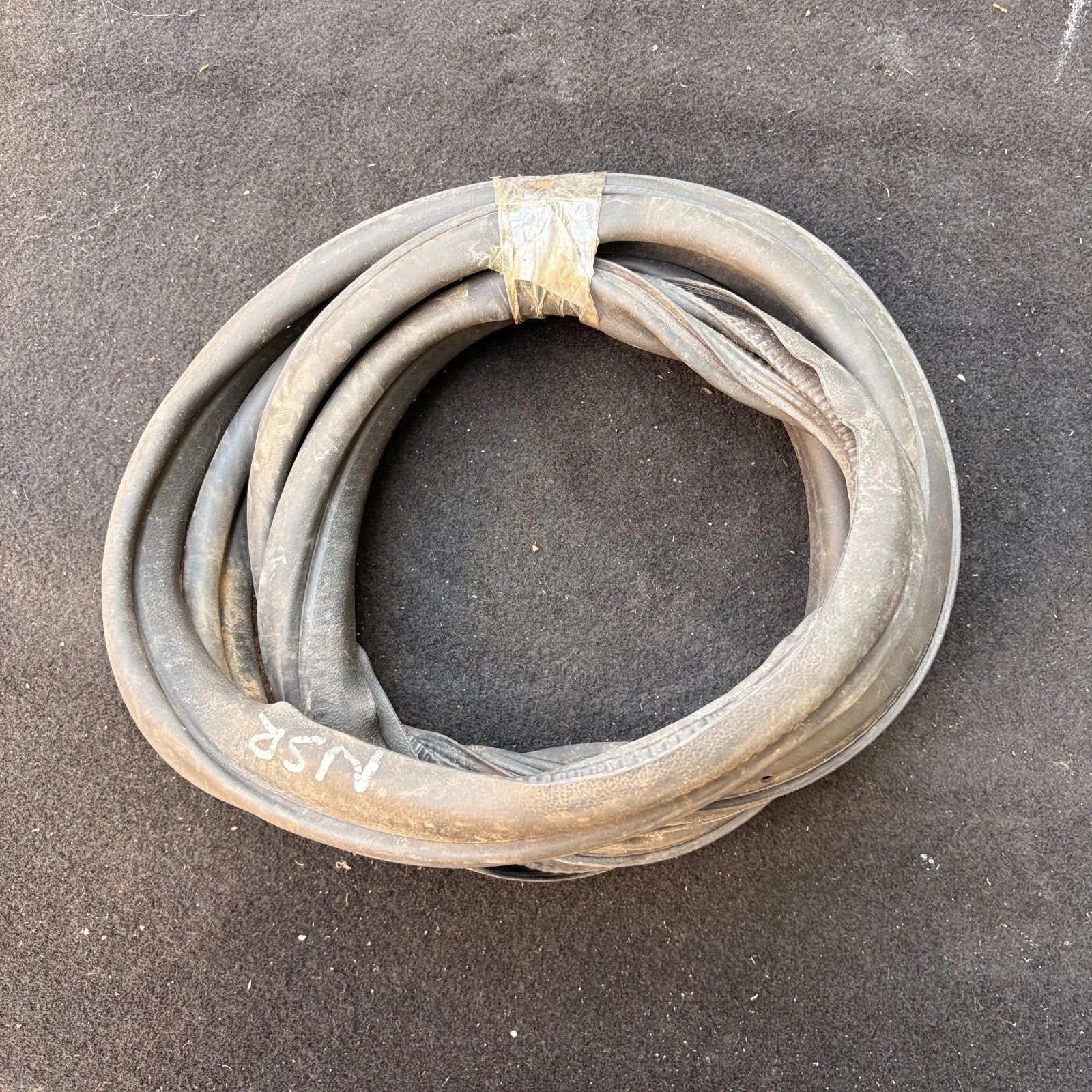 Skoda Fabia MK3 NJ 15-21 Rear Left Nearside Door Body Weatherstrip Rubber Seal
