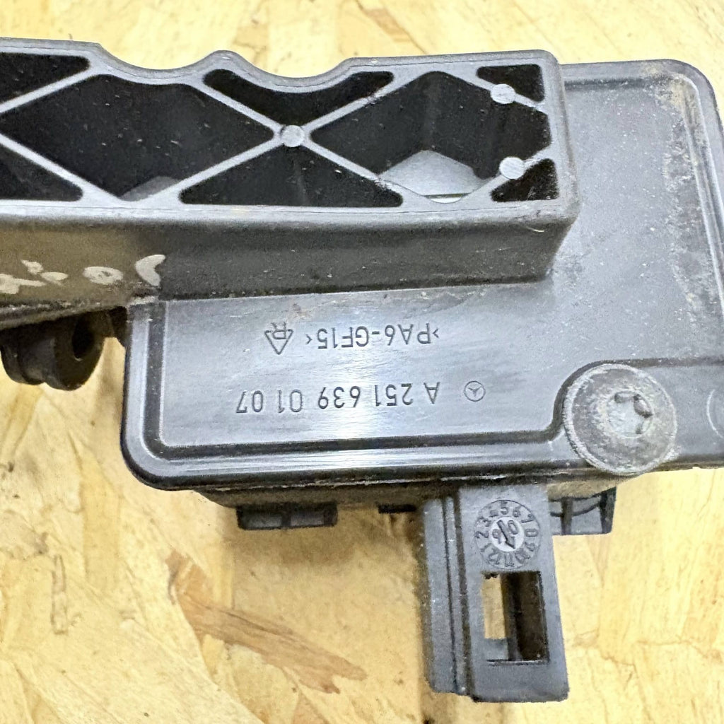 2008 MERCEDES-BENZ M W164 ML 350 CDI Fuel Tank Cap Lock Motor A2516390107