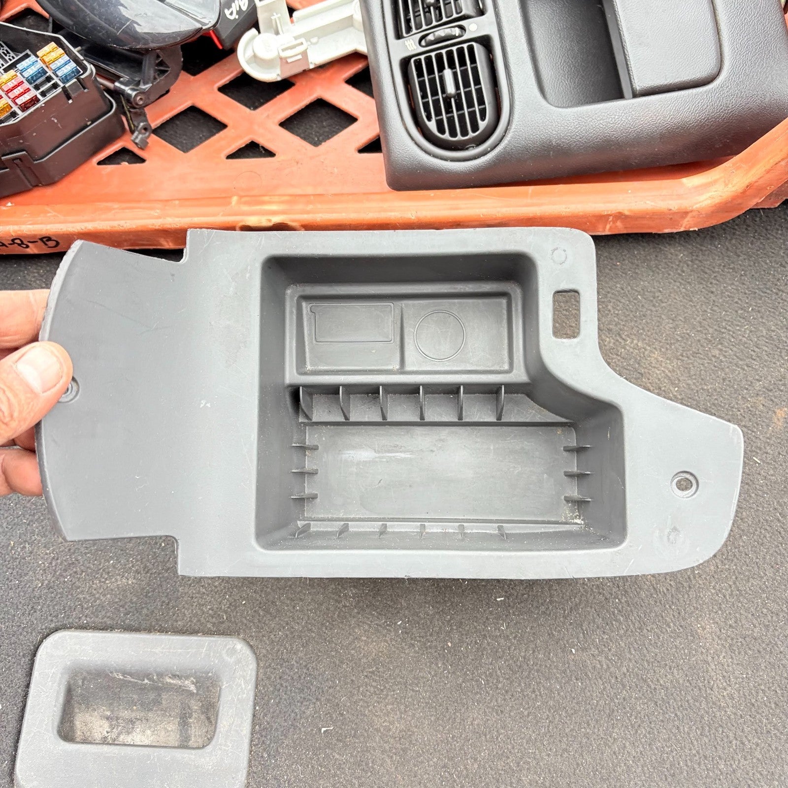 MG ZR 2001 to 2005 Centre Console Storage Pocket FHM100280