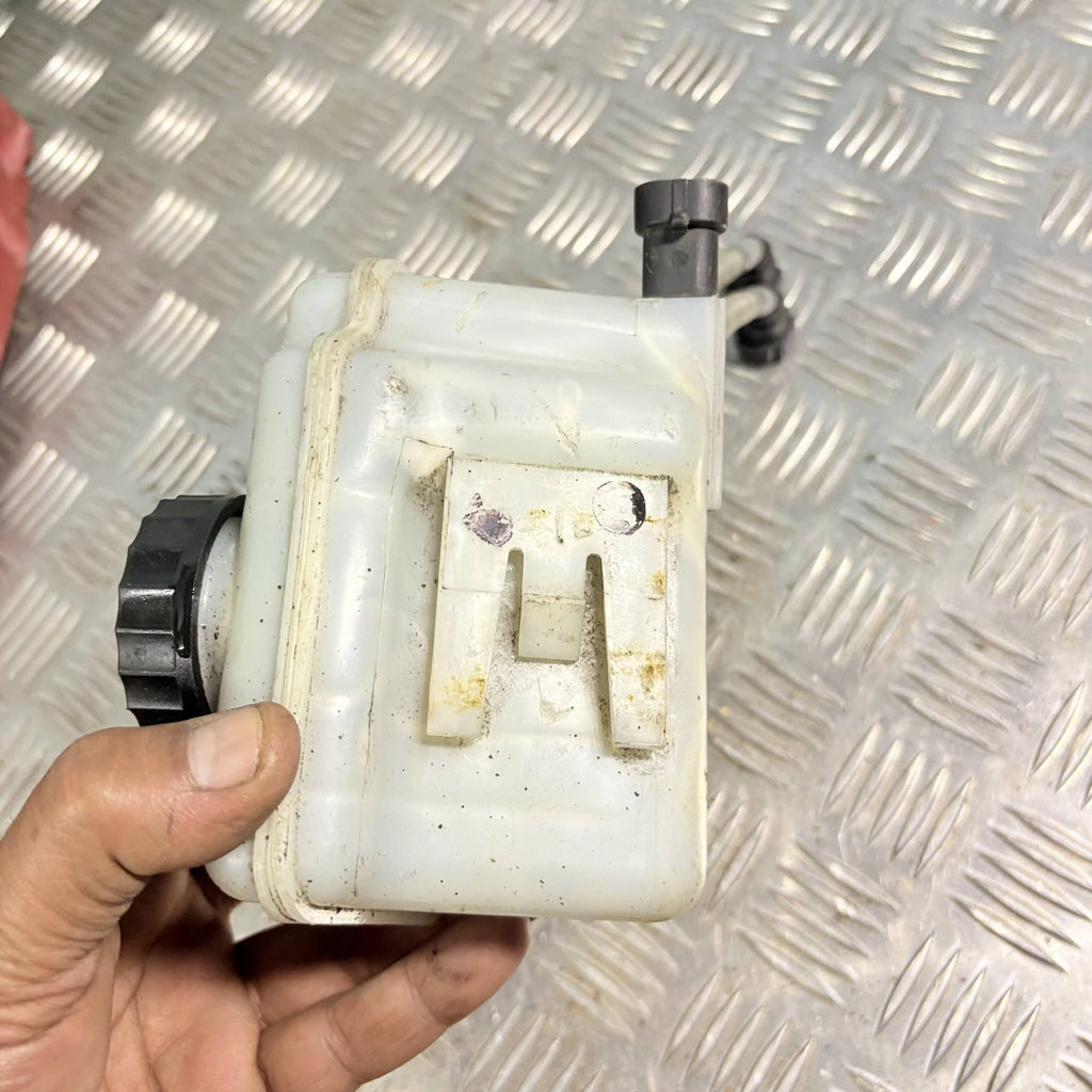 2007 VAUXHALL CORSA MK3 BRAKE FLUID BOTTLE TANK RESERVOIR 0204051244