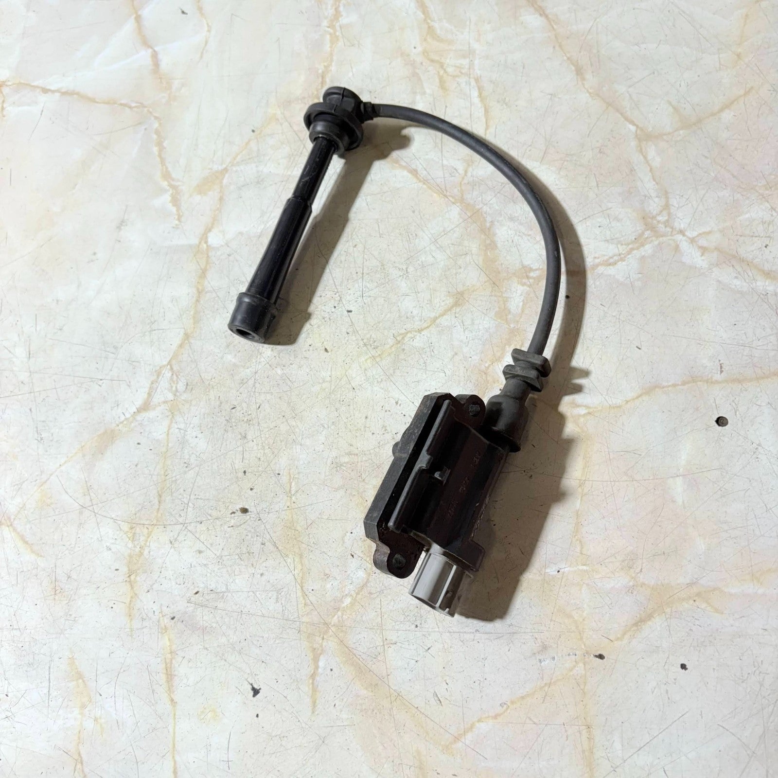 SUZUKI SWIFT III MZ 1.3 T-42629 Ignition Coil