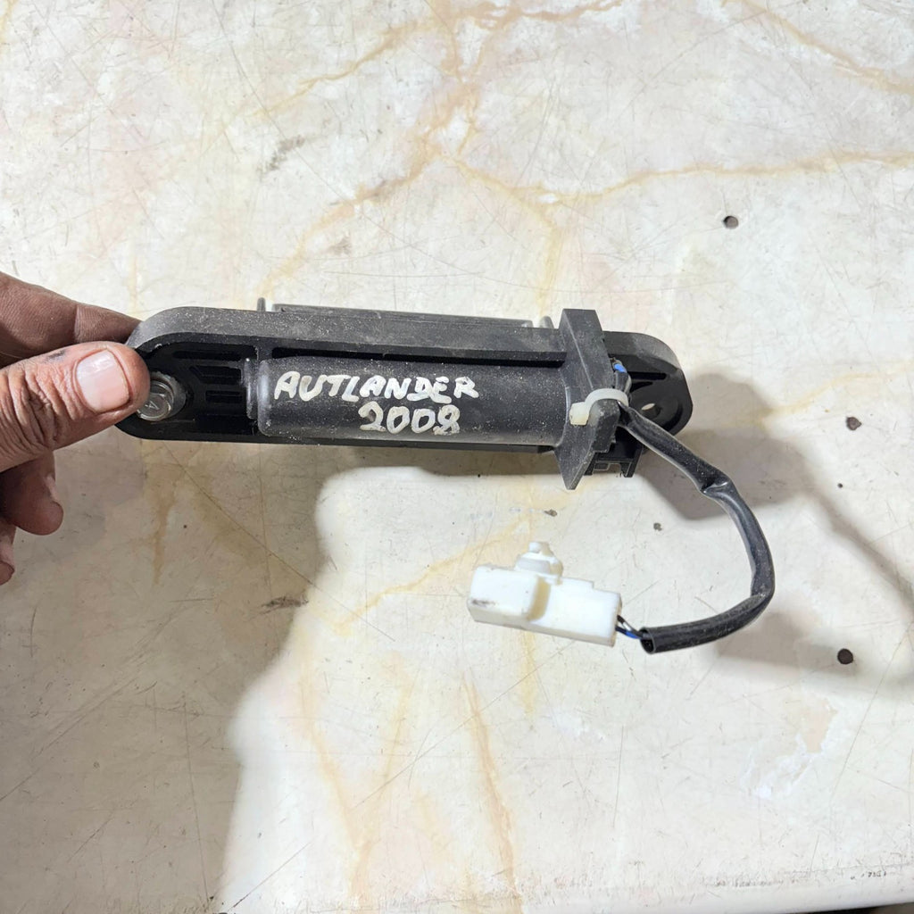 Mitsubishi Outlander MK2 2007-2012 Rear Tailgate Boot Release Handle Switch