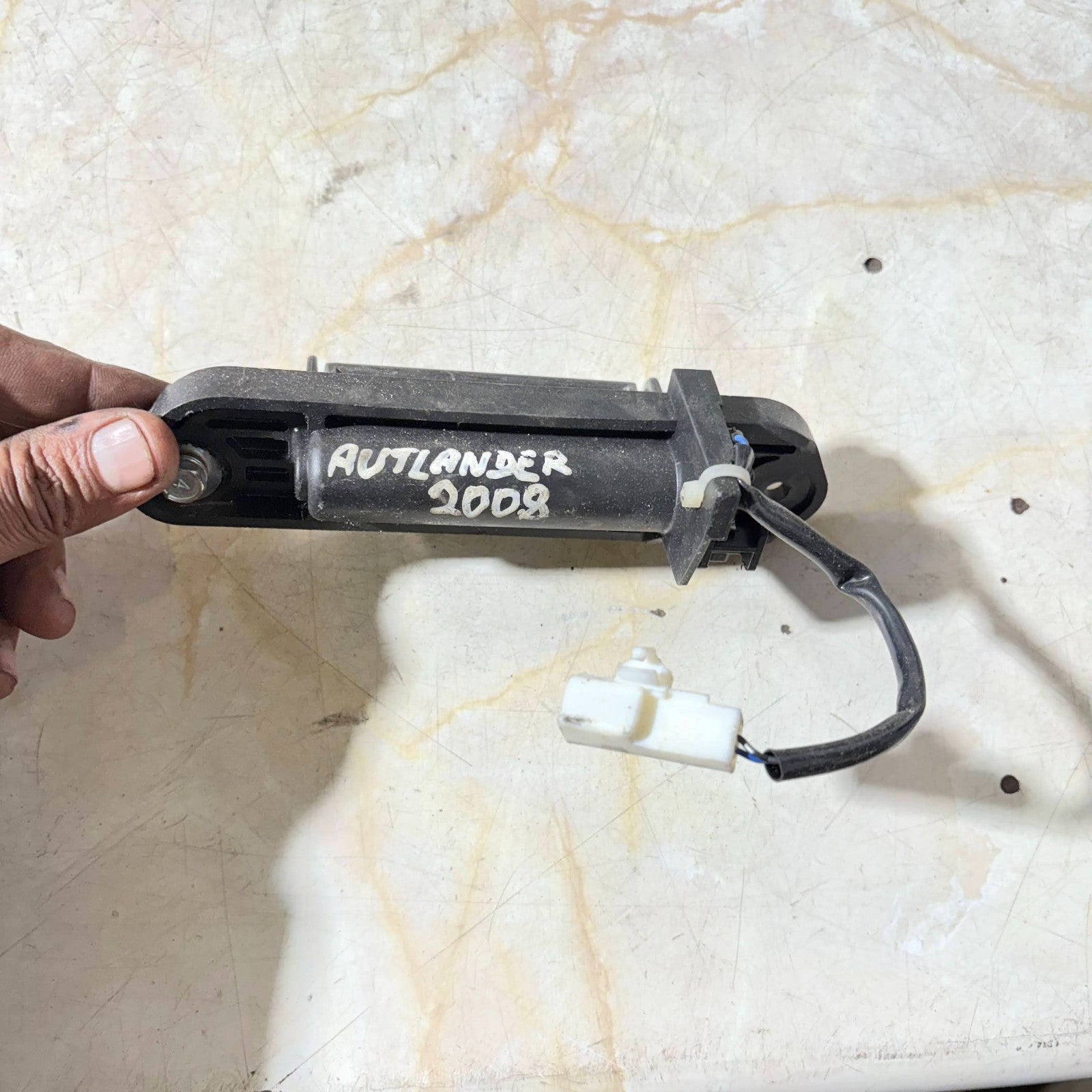 Mitsubishi Outlander MK2 2007-2012 Rear Tailgate Boot Release Handle Switch