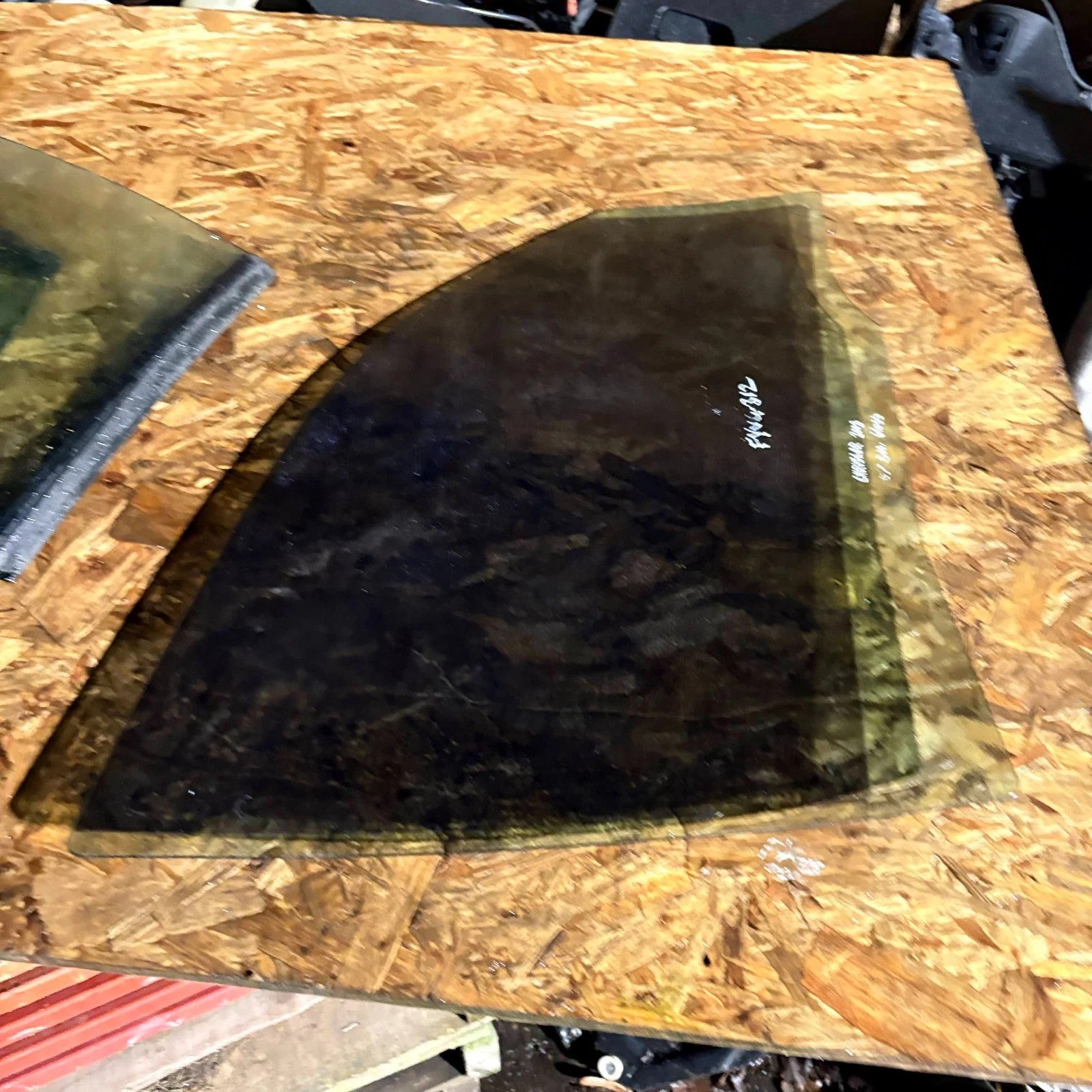 Door-Drop Glass FRONT LEFT for Chrysler PT Cruiser 2003