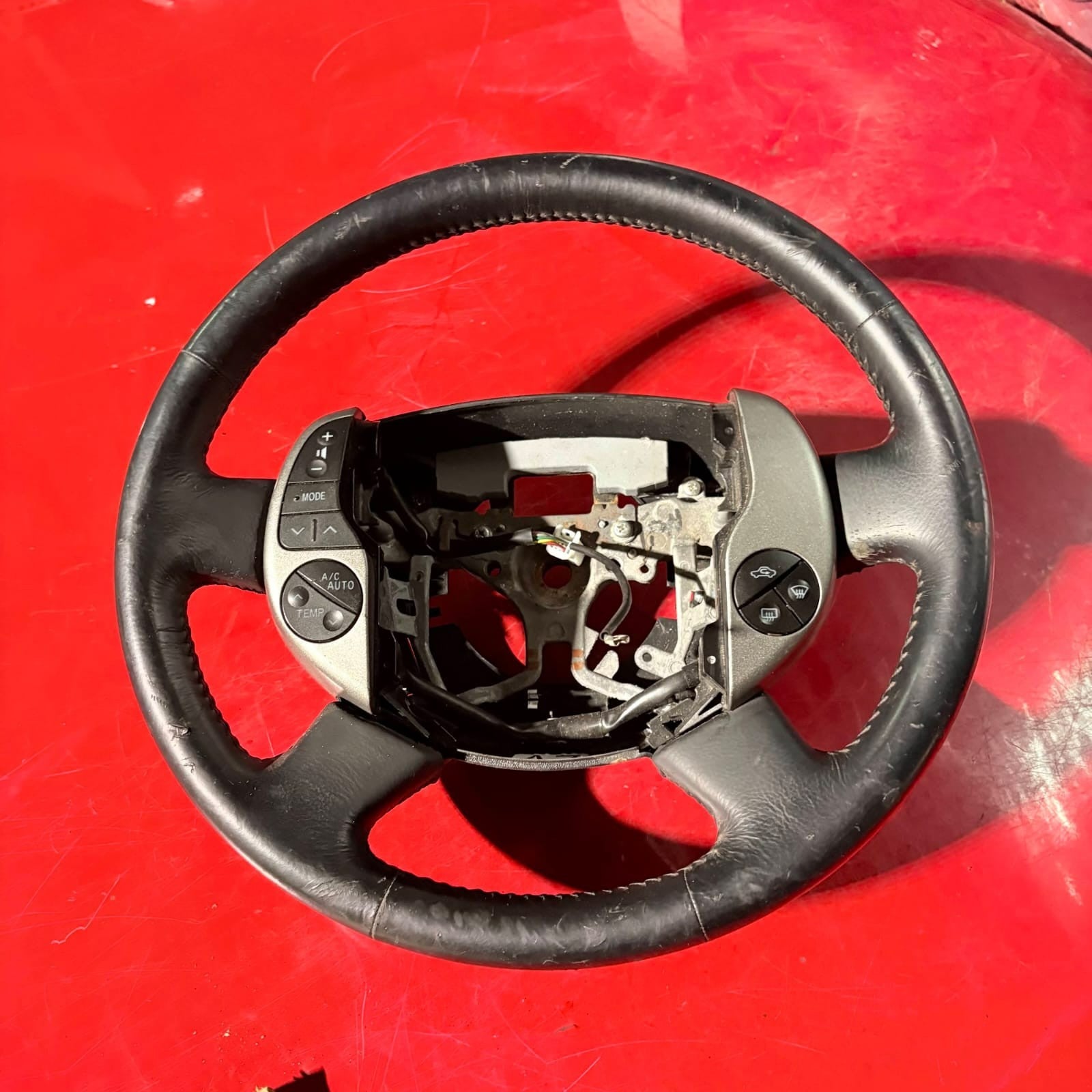 Toyota PRIUS 1.5 MULTIFUNCTION STEERING WHEEL LEATHER
