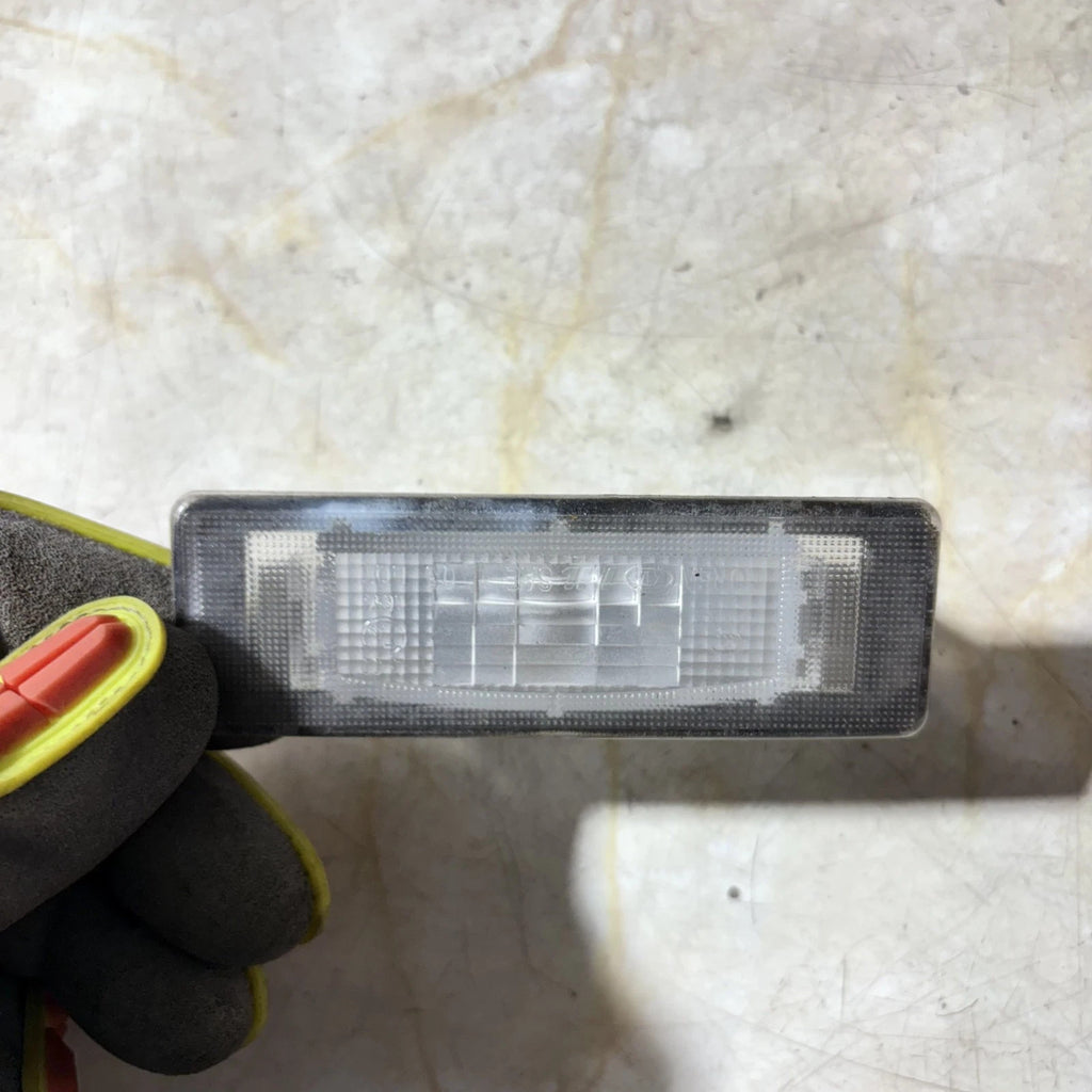 Hyundai i40 VF 2011-2017 Rear Tailgate Number Plate Light Lamp 925013Z000