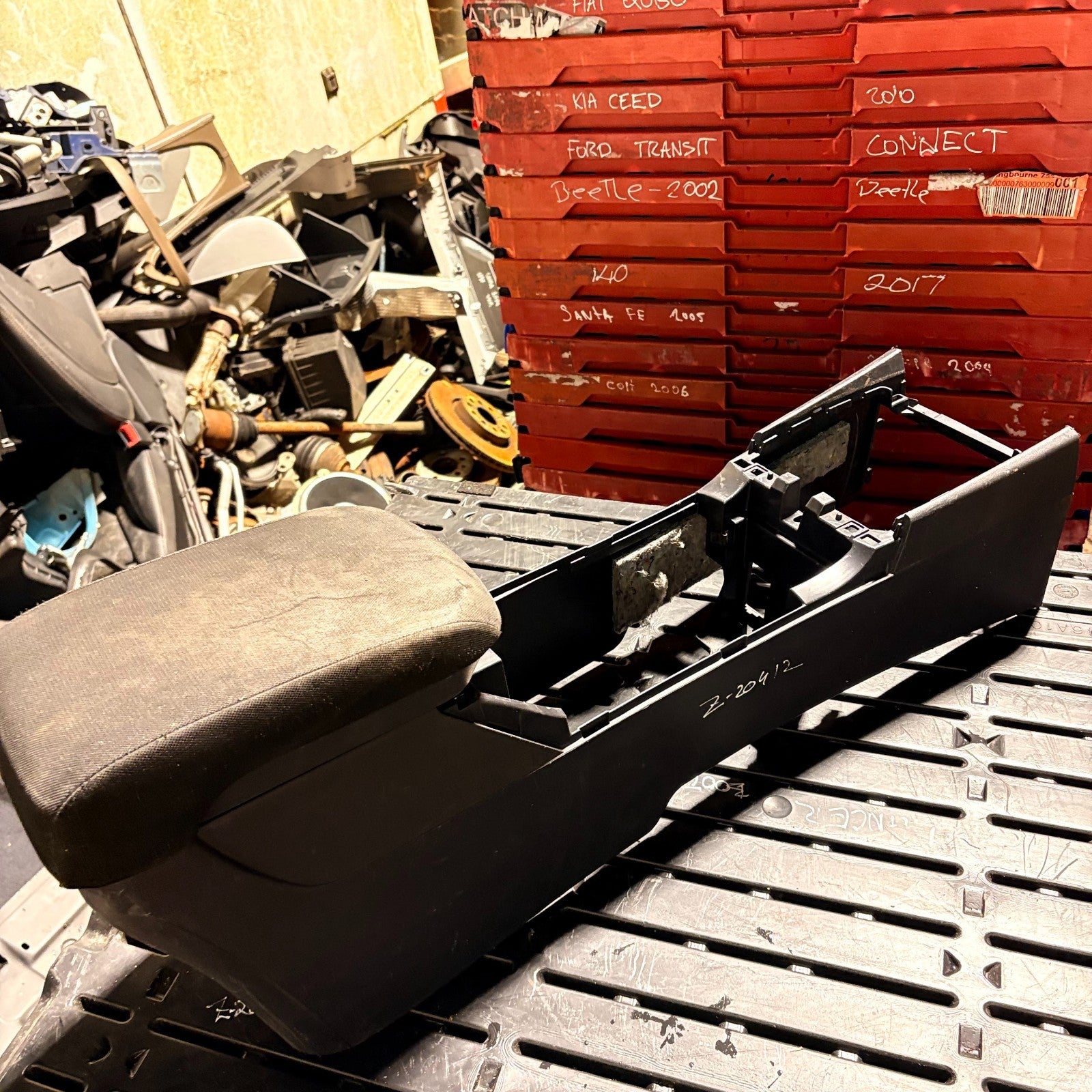 Mitsubishi Lancer Sportback CX Centre Console Armrest Black 8011A219ZZ 07-15