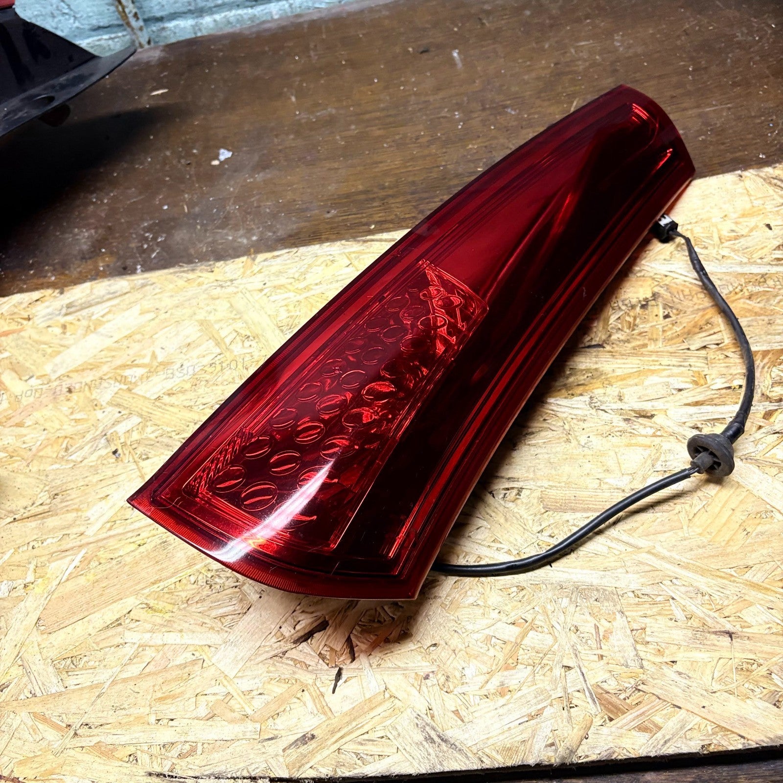 Kia Ceed SW Estate 2007-2012 Offside Rear Upper Tail Light 92404-1H3