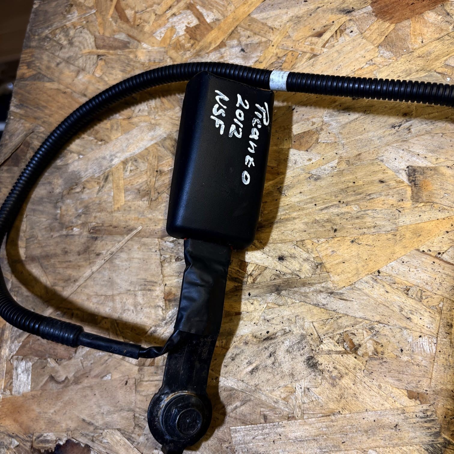 Seat belt holder(Seat belt Buckle)Passenger front UK1982913-60 KIA Picanto 2012