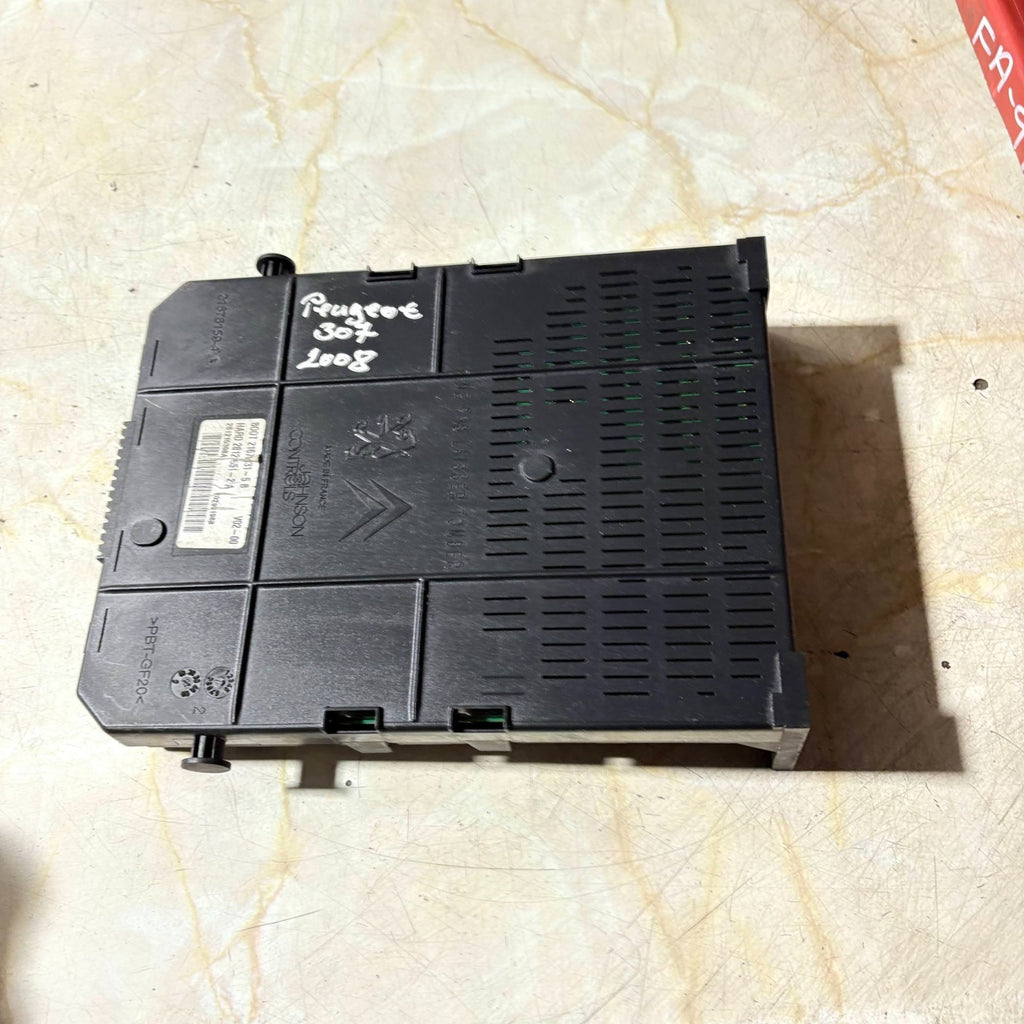 PEUGEOT 307 2004-2009 BODY CONTROL MODULE BCM 21676159-4