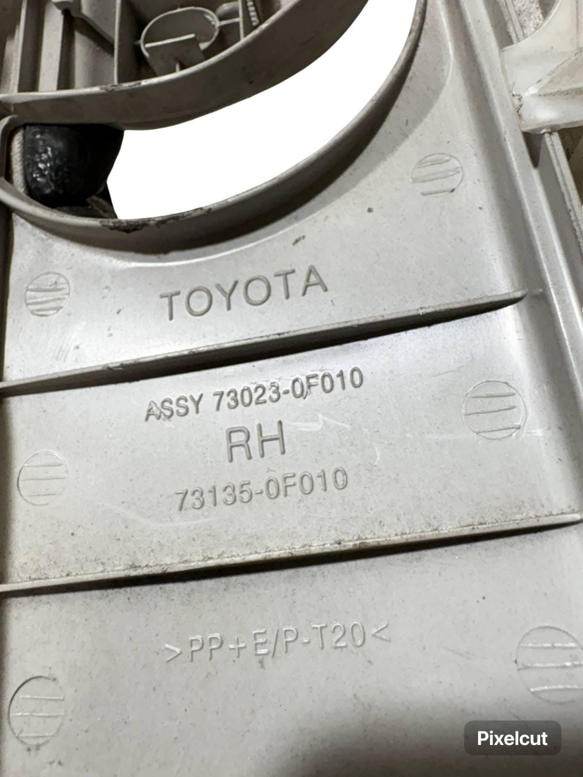 TOYOTA Right Side Pillar Trim 730230F010