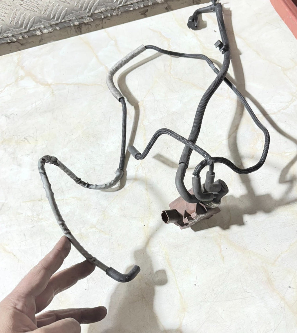 MAZDA 3 2005 VACUUM SOLENOID VALVE AND PIPES
