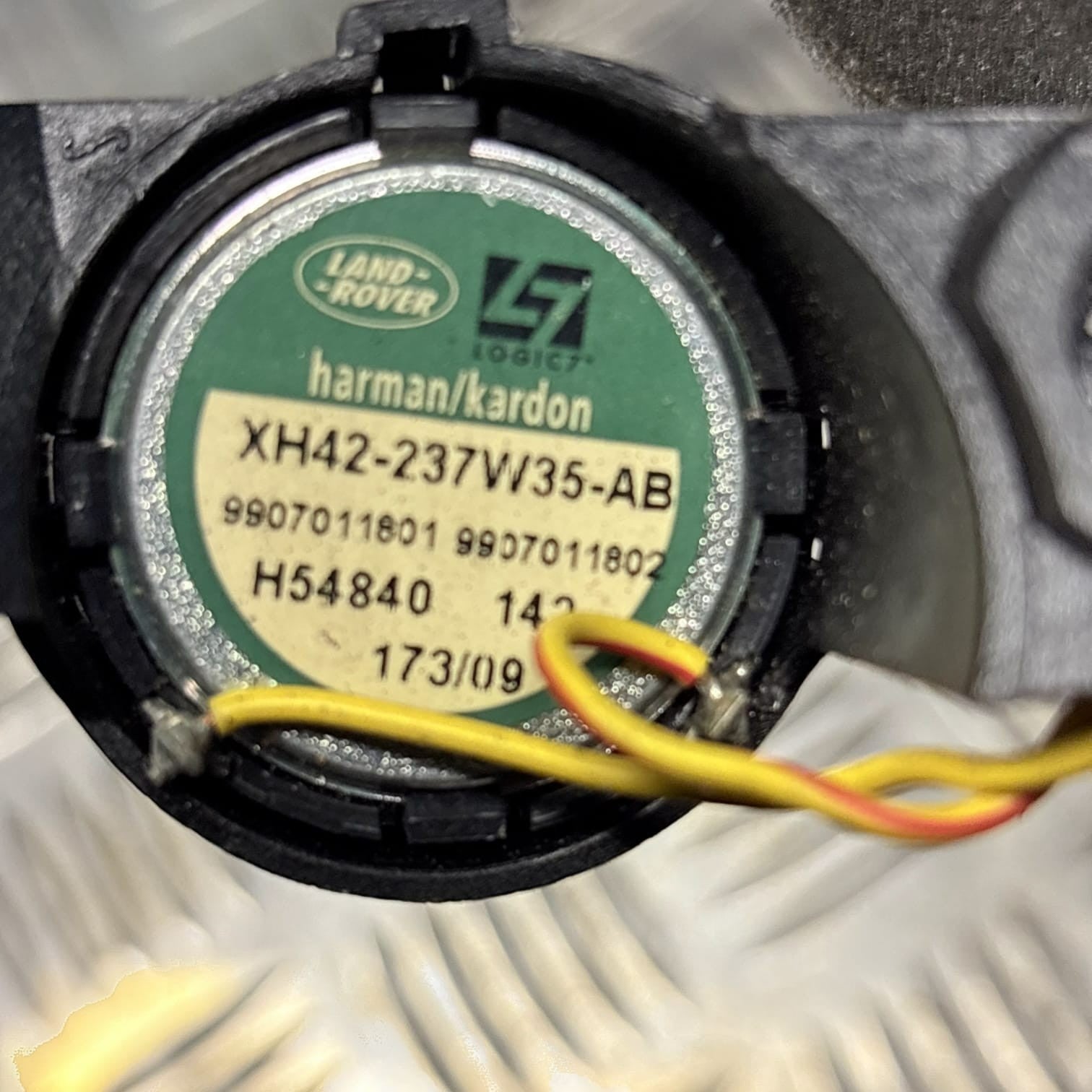 Range Rover Vogue L322 2002-2012 Front Left Tweeter XH42-237W35-AB