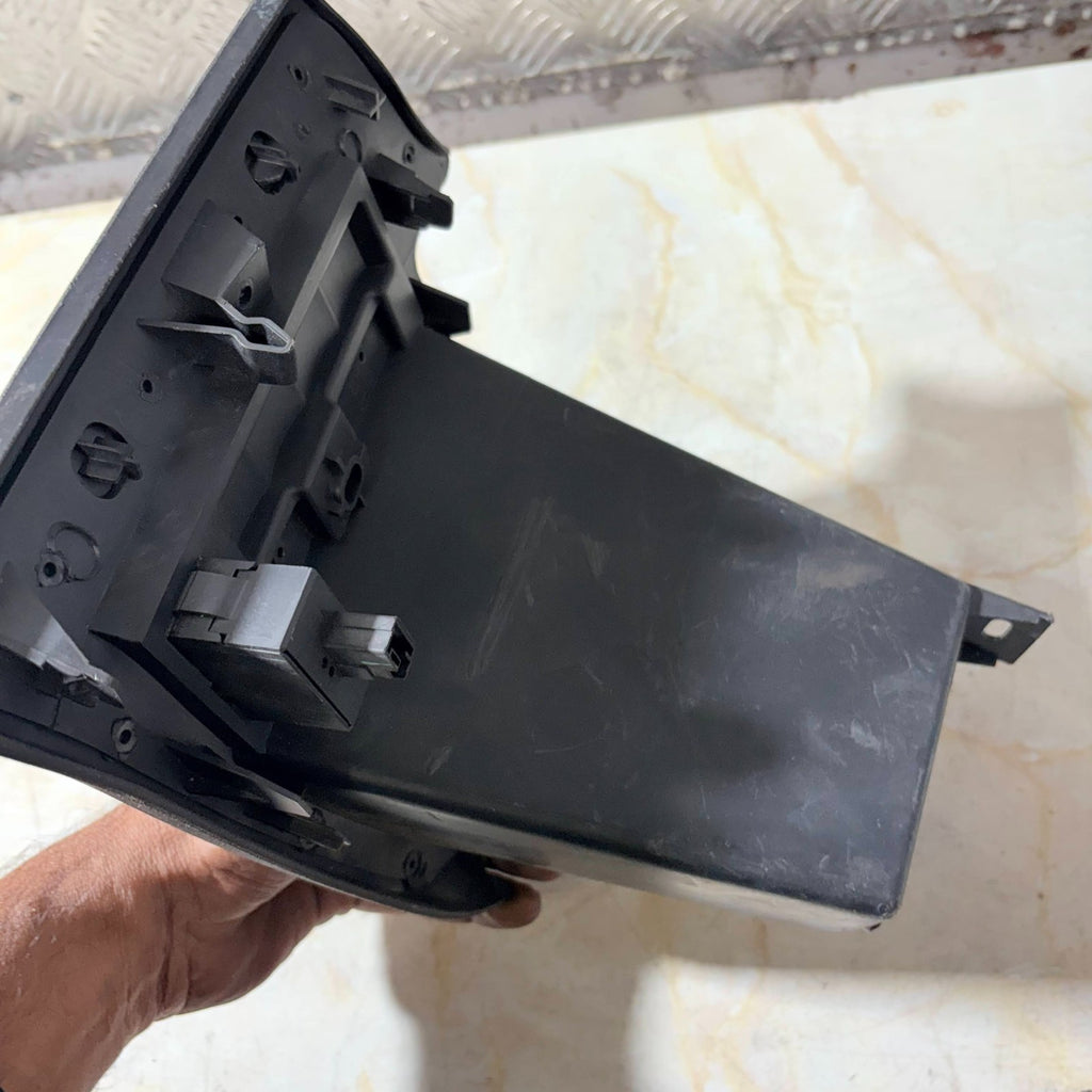 Citroen C4 2004-2010 DASHBOARD SWITCH PANEL TRIM COIN TRAY STORAGE 9653802577