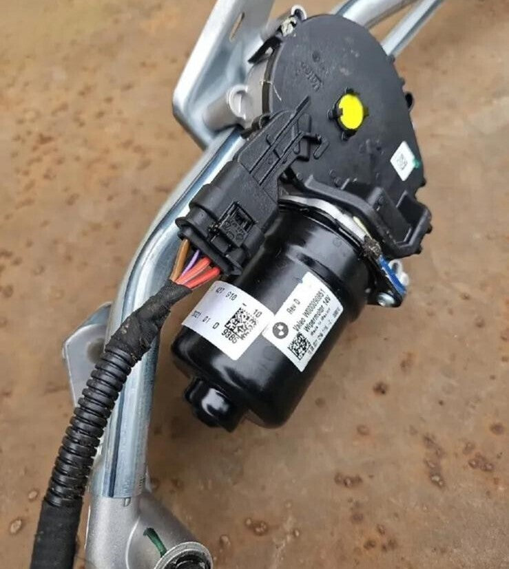 2022 BMW 4 SERIES Valeo Front Wiper Motor With Linkage