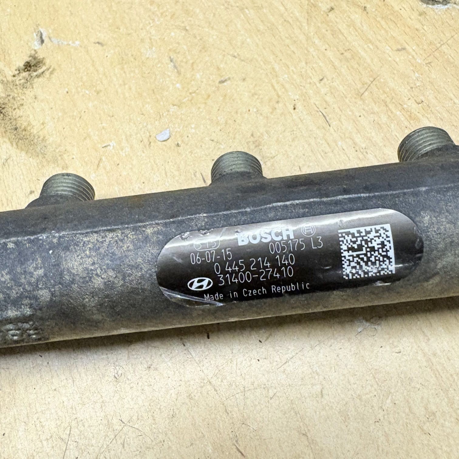 KIA CARENS 2008 2.0 CRDI 3140027410 0445214140 HIGH PRESSURE FUEL RAIL