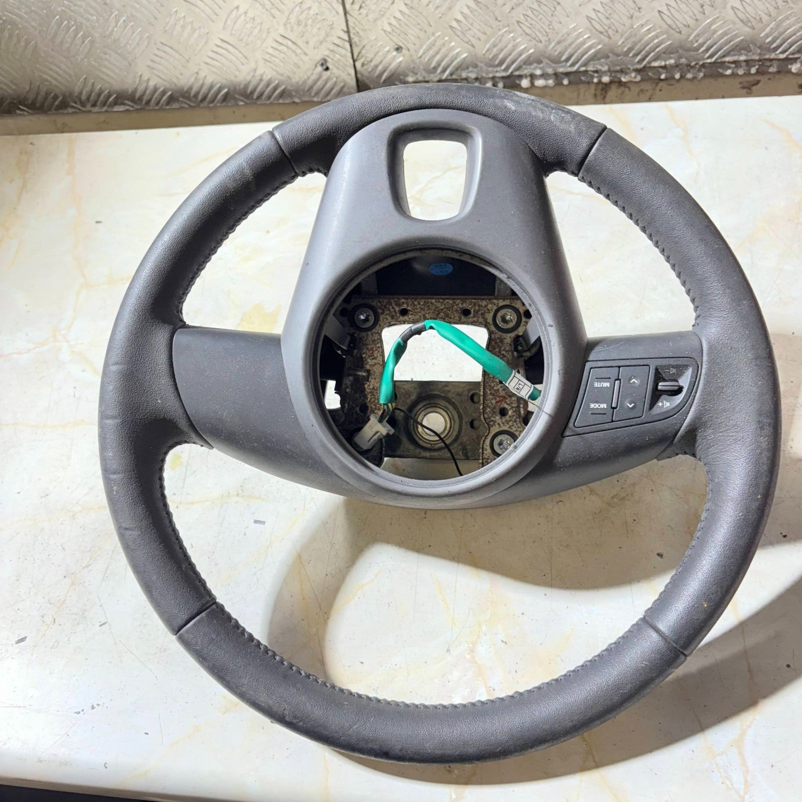 KIA RIO MK3 UB 2011-2014 STEERING WHEEL AUDIO MULTIFUNCTION BUTTONS SWITCHES