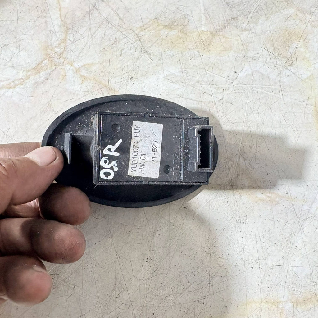 2003 ROVER 75 CLUB DRIVER REAR WINDOW SWITCH YUD100741PUY A500 OSR