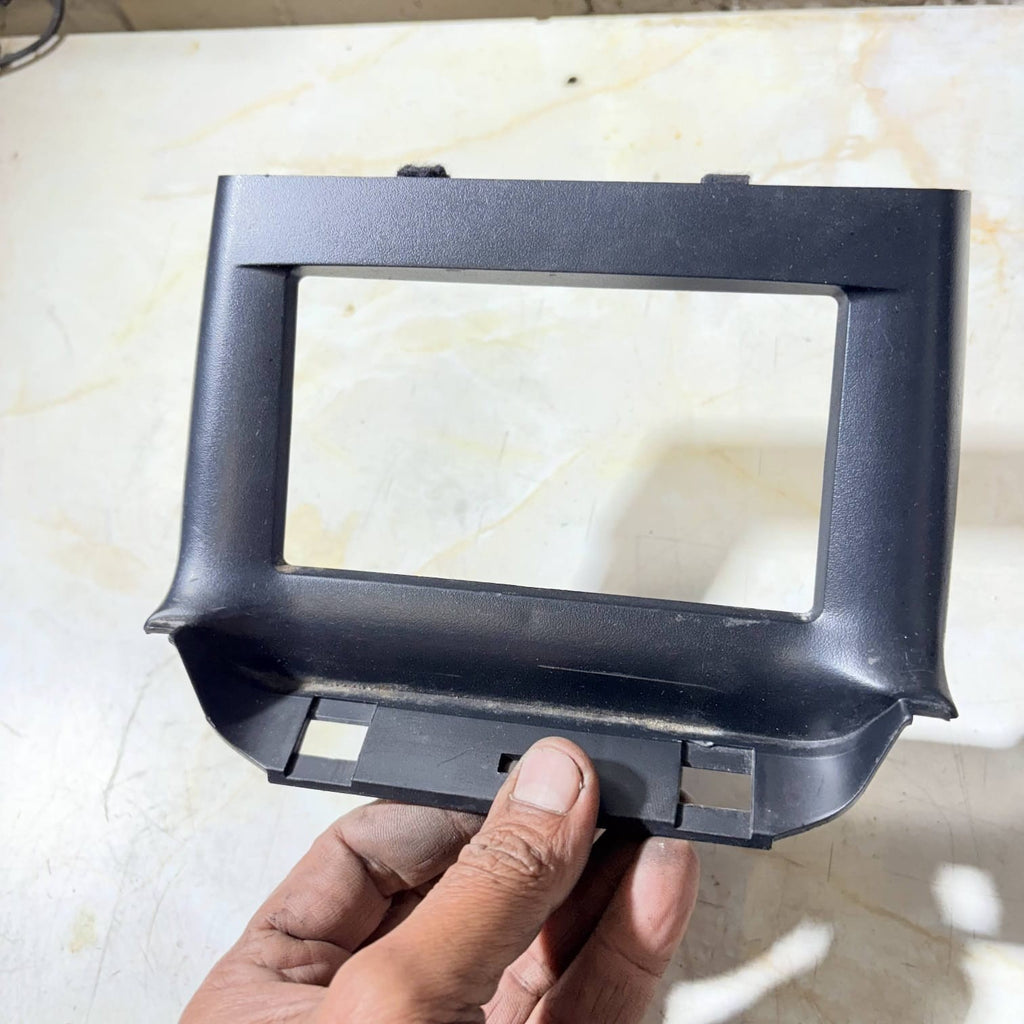 Renault Laguna Sat Nav Screen Trim 8200034360