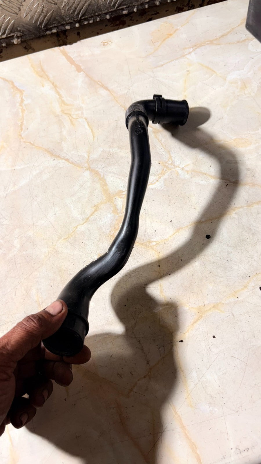 Oil Breather Hose Pipe For VOLKSWAGEN 2009